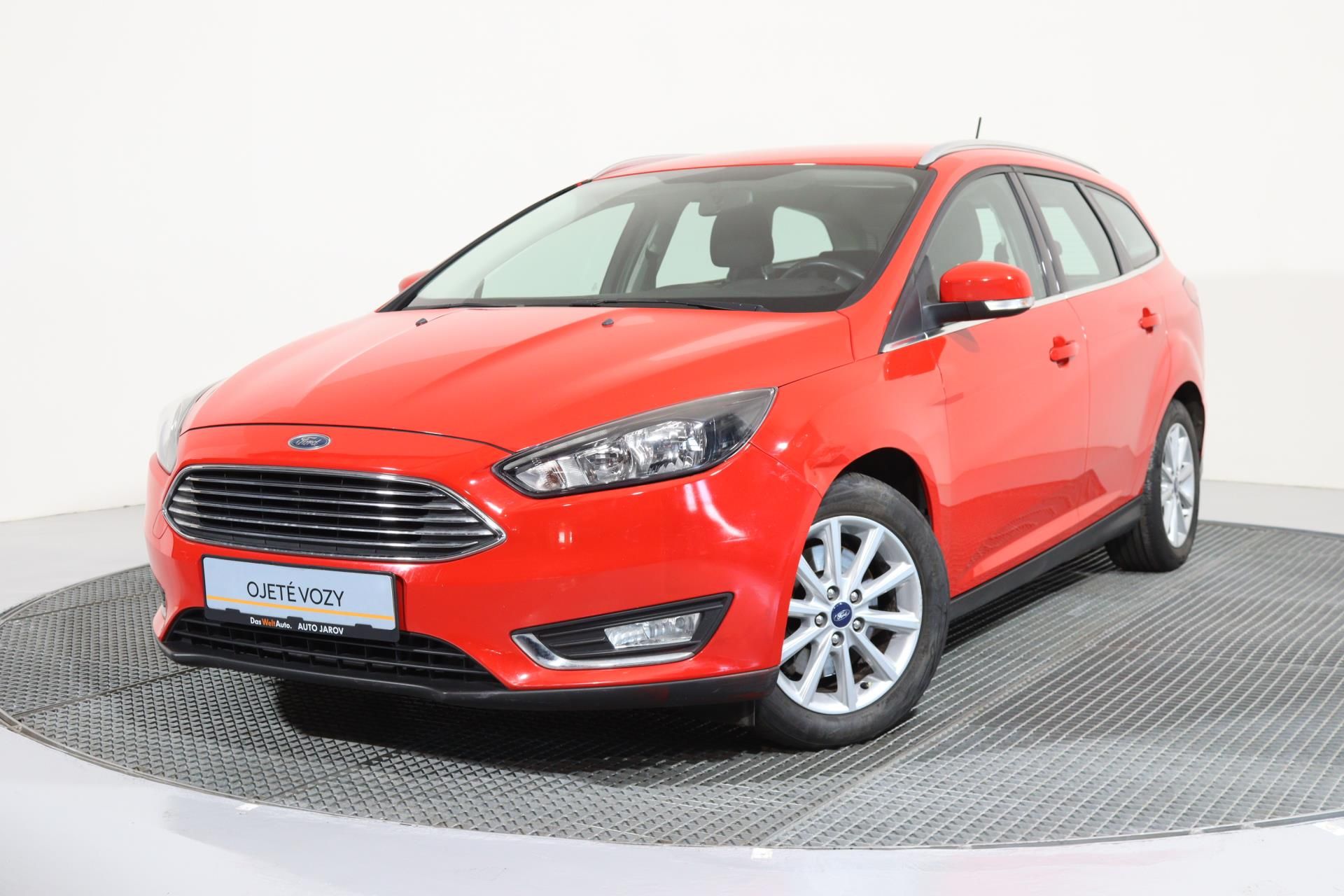 Ford Focus, 1,5 EcoBoost Titanium/ TAŽNÉ Z
