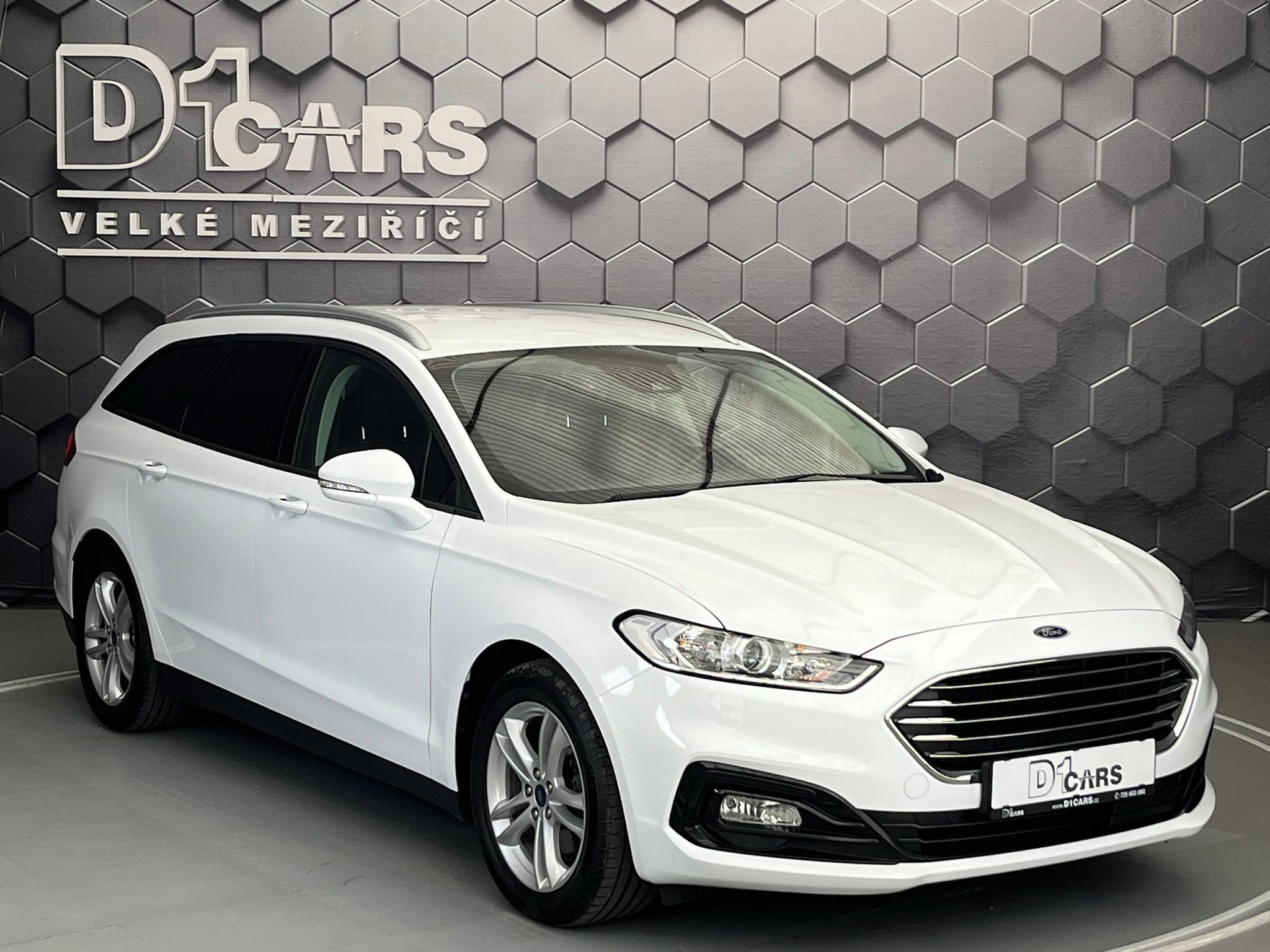 Ford Mondeo, 110 kW, MANUÁL, TAŽNÉ - fotka 6