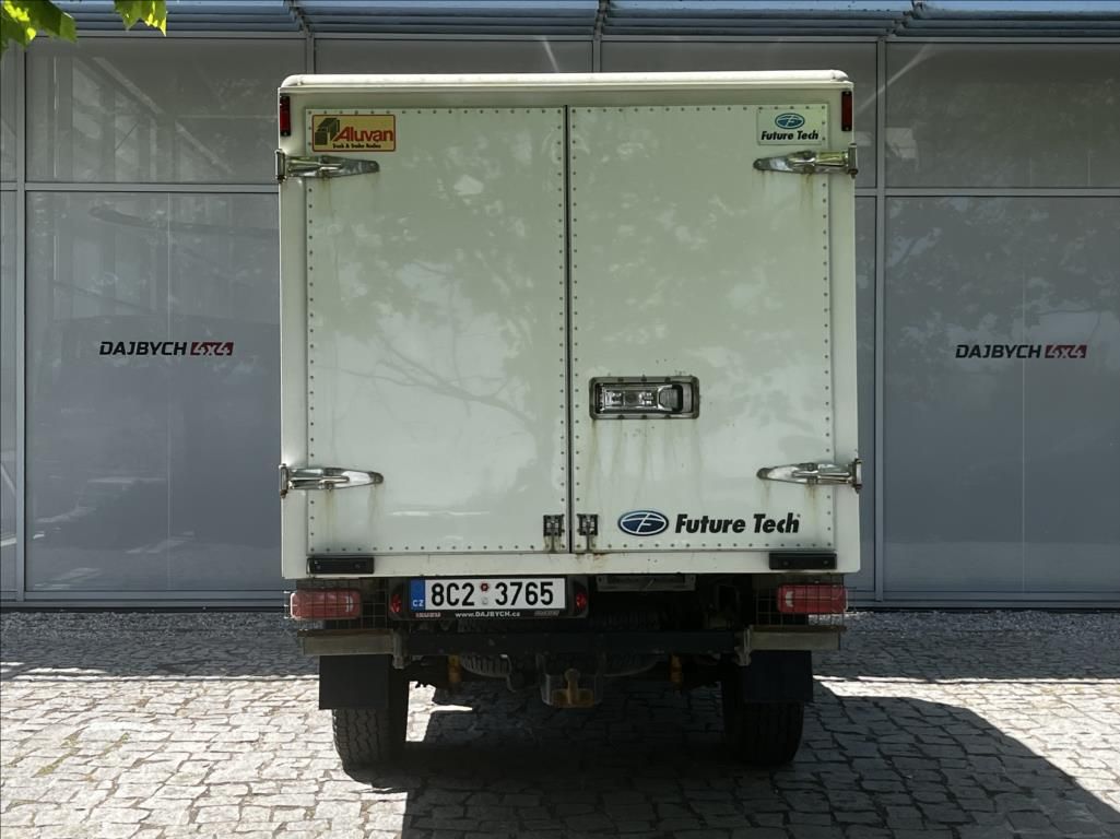Isuzu D-Max, 1,9 SC skříň  6 M/T L 4x4 - fotka 6