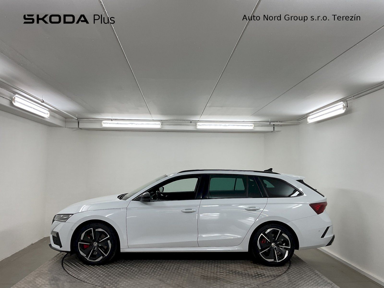 Škoda Octavia, Combi RS 2,0 TSI 180 kW  7 Aut - fotka 3
