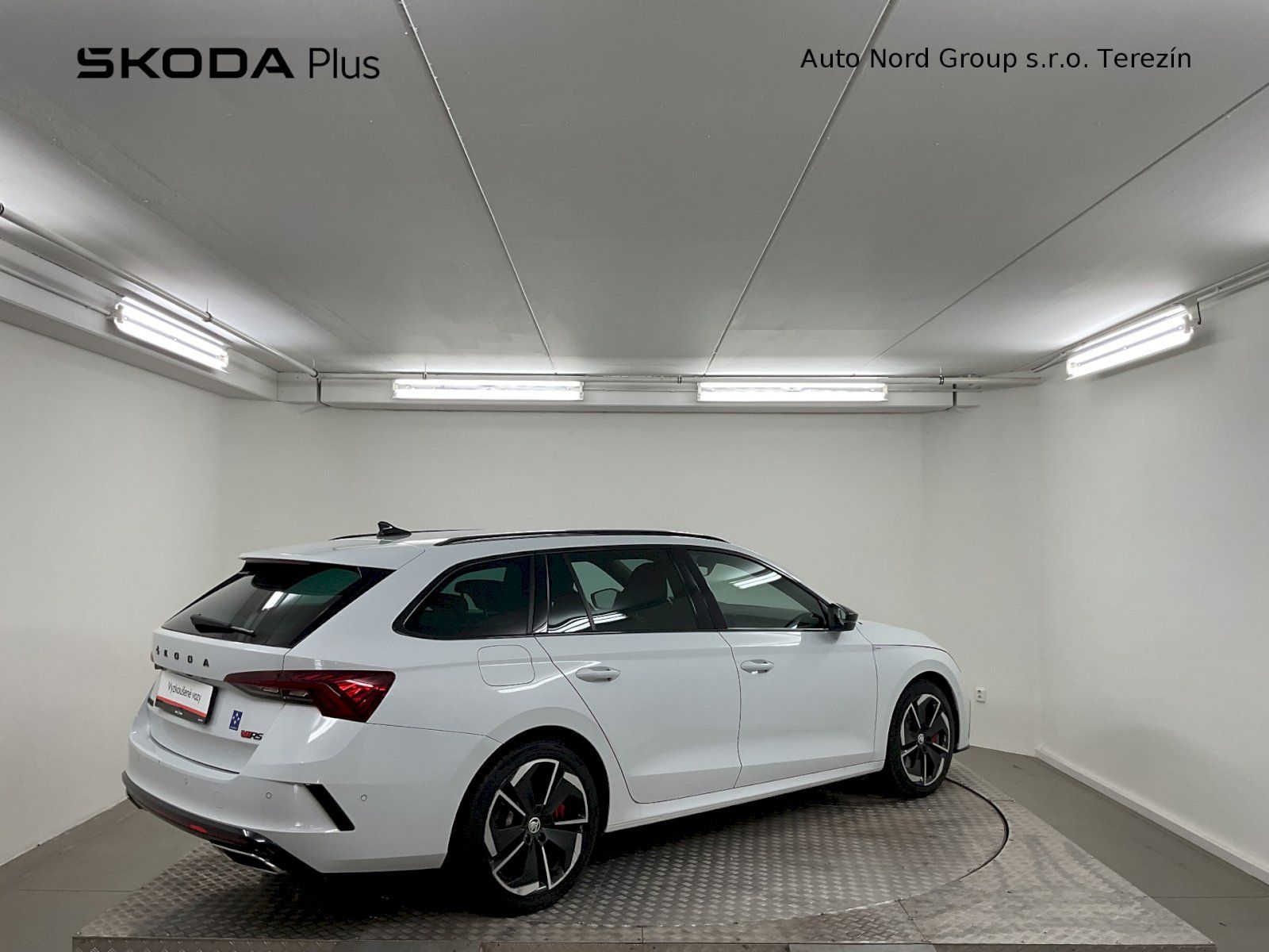 Škoda Octavia, Combi RS 2,0 TSI 180 kW  7 Aut - fotka 2