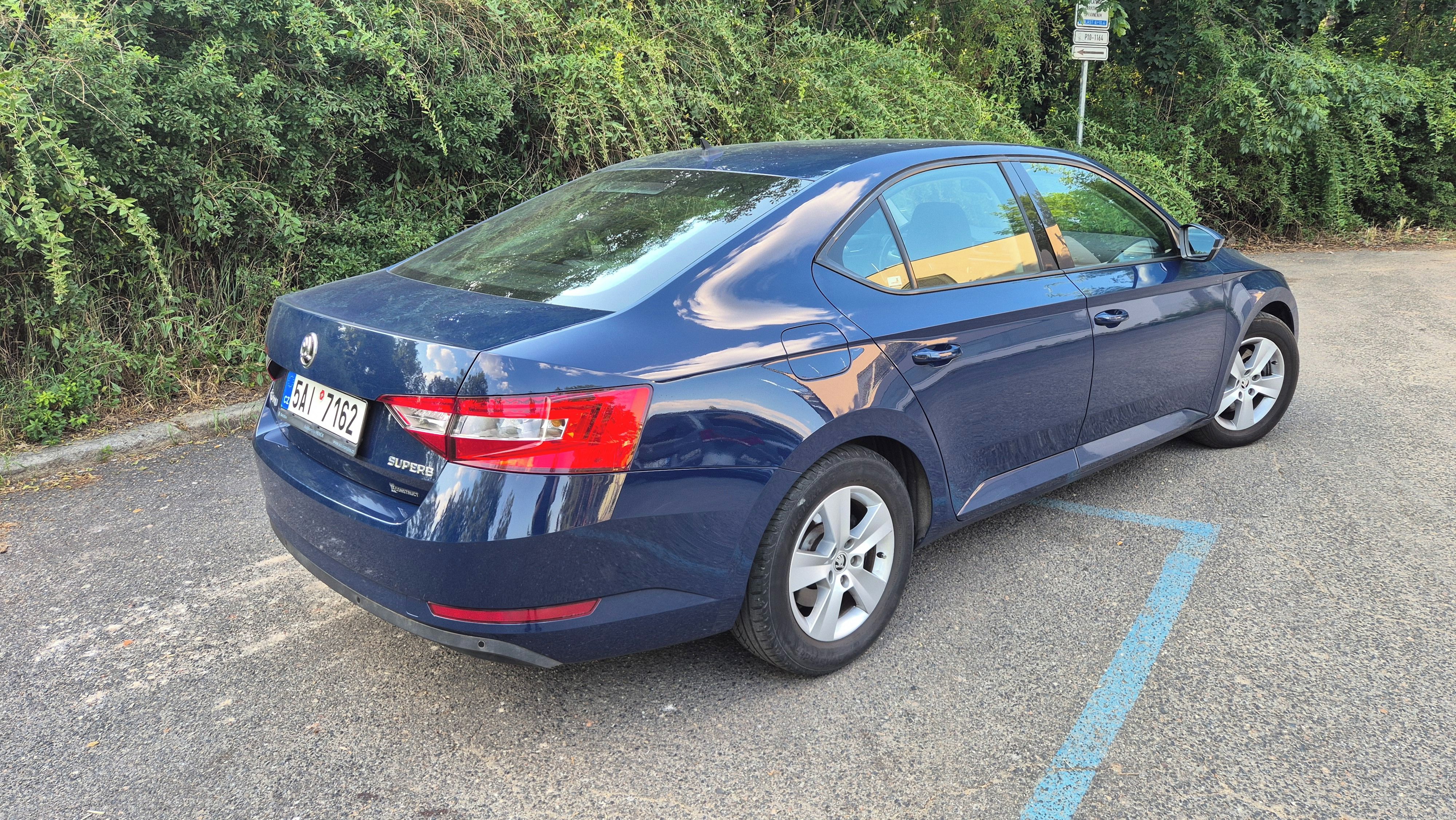 Škoda Superb - fotka 6