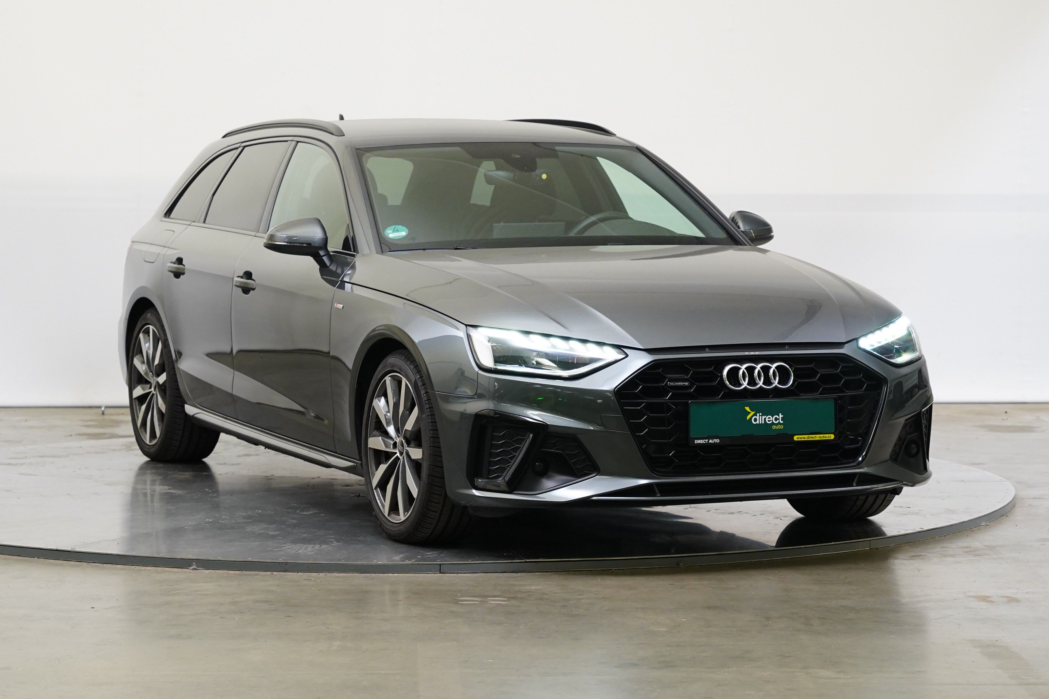 Audi A4, 40 TFSI 150 kW Quattro S line - fotka 3