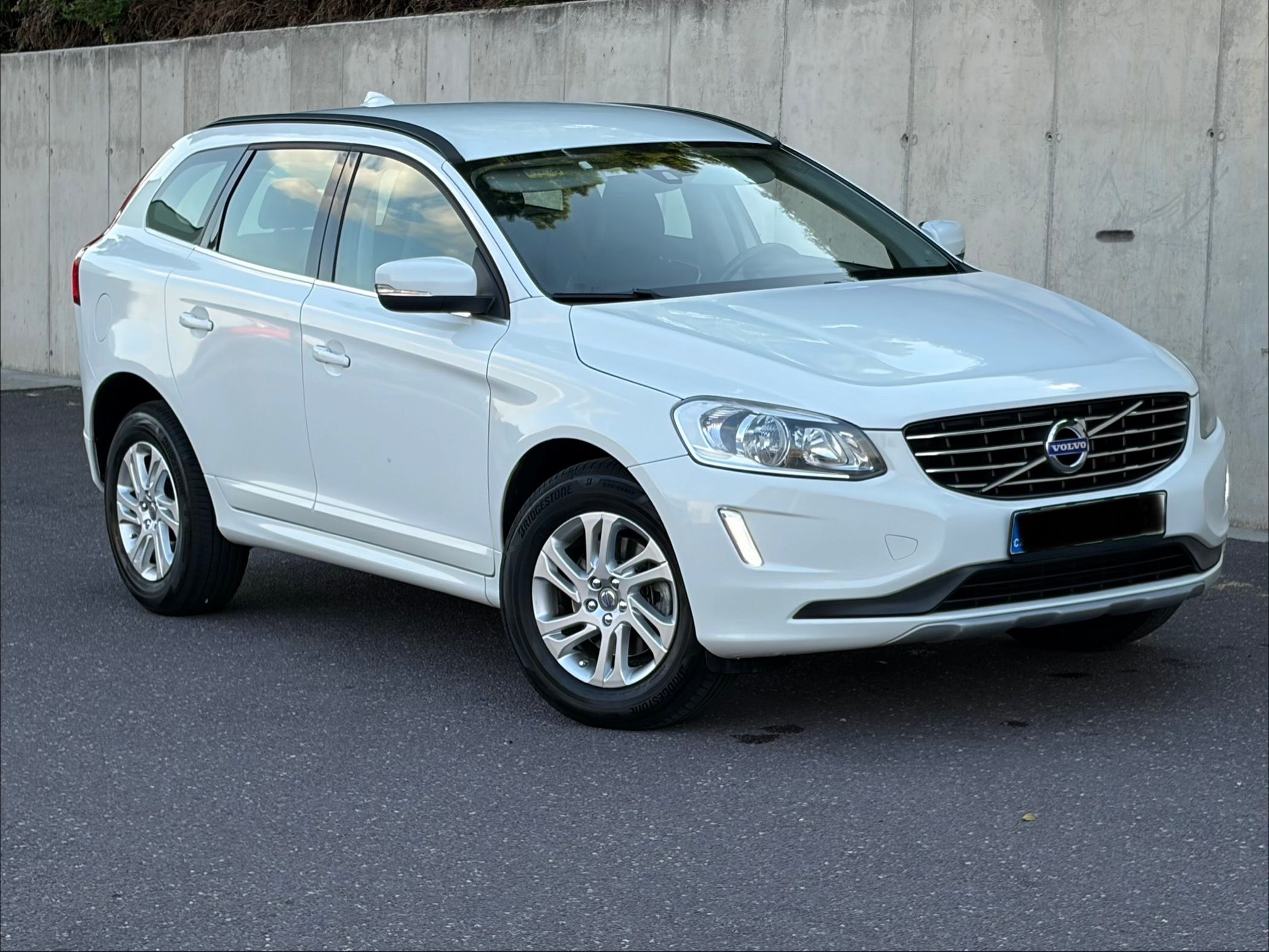 Volvo XC60, 2.0 D3 AT8/152.000km/SERVIS - fotka 2