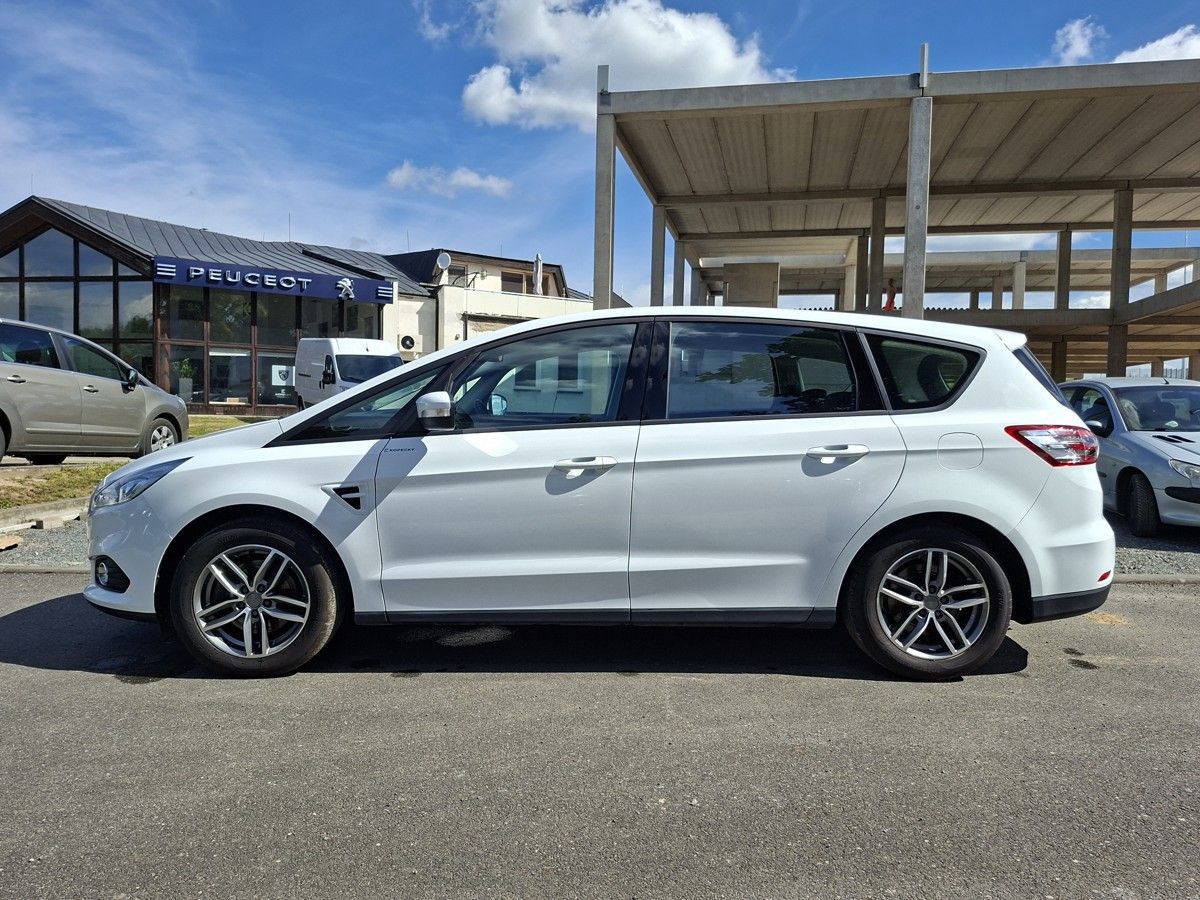 Ford S-MAX, 1,5 EcoBoost 160k M6 - fotka 4