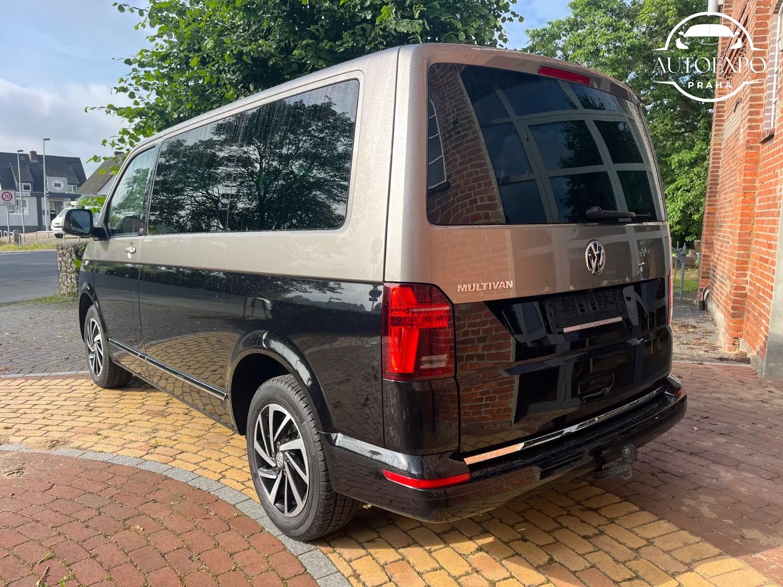 Volkswagen Multivan, Generation Six DSG - fotka 5
