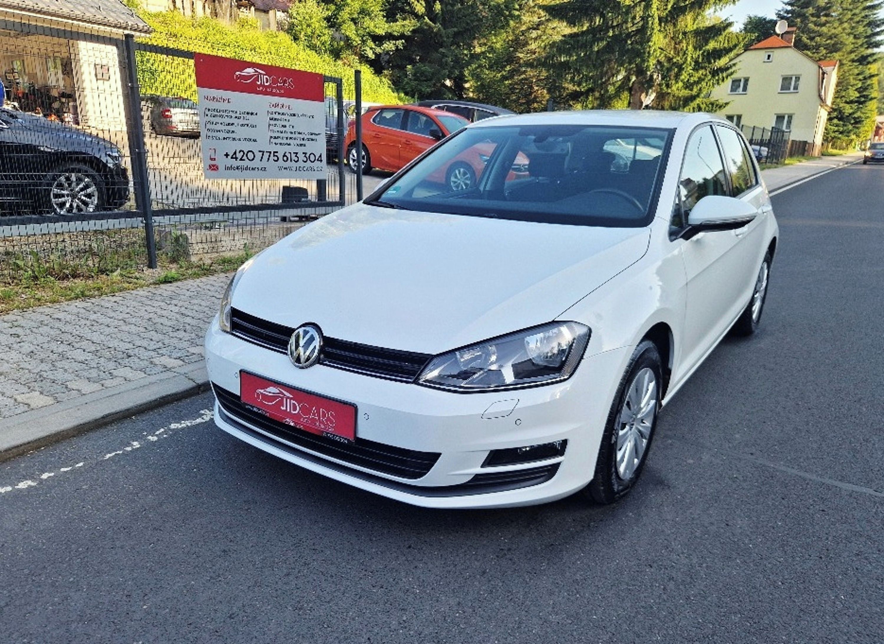Volkswagen Golf, 1.2 TSi (63 kW), 83 tis. km - fotka 2