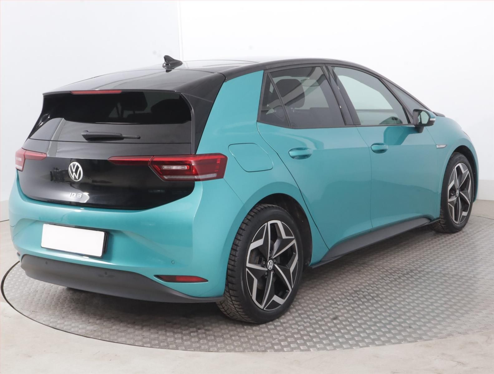 Volkswagen ID.3, Pro Perf. (62 kWh), SoH 92% - fotka 5