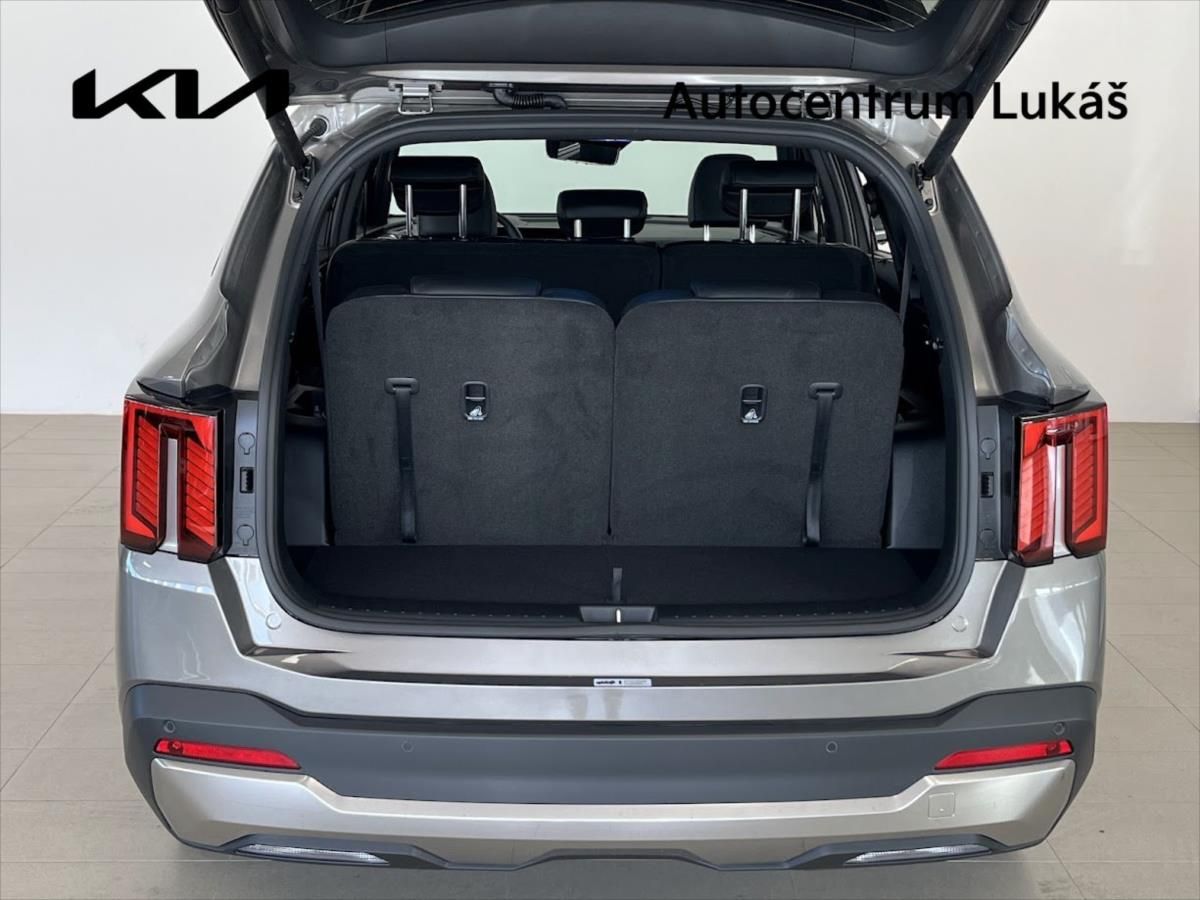 Kia Sorento, 2,2 Sorento 5P MQ4 2,2 CRDi SC - fotka 6