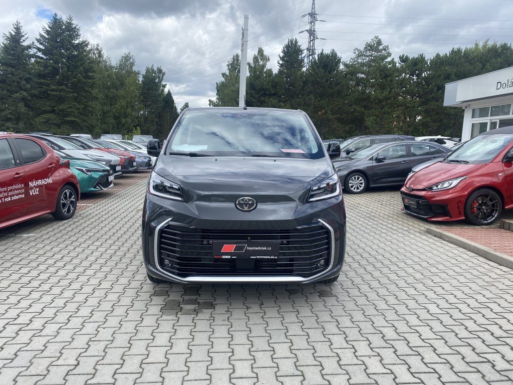 Toyota Proace Verso, 2,0 Diesel L2 5D 8A/T Family - fotka 3