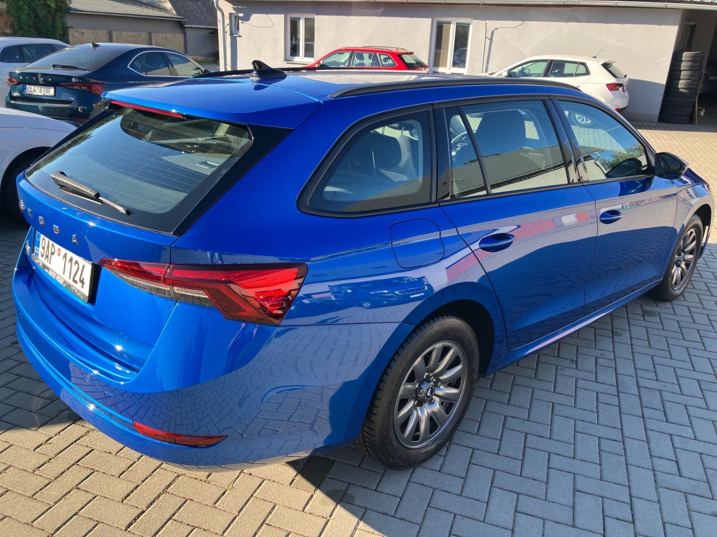 Škoda Octavia, 2.0TDI AMBITION PLUS NAJ.43TKM - fotka 4