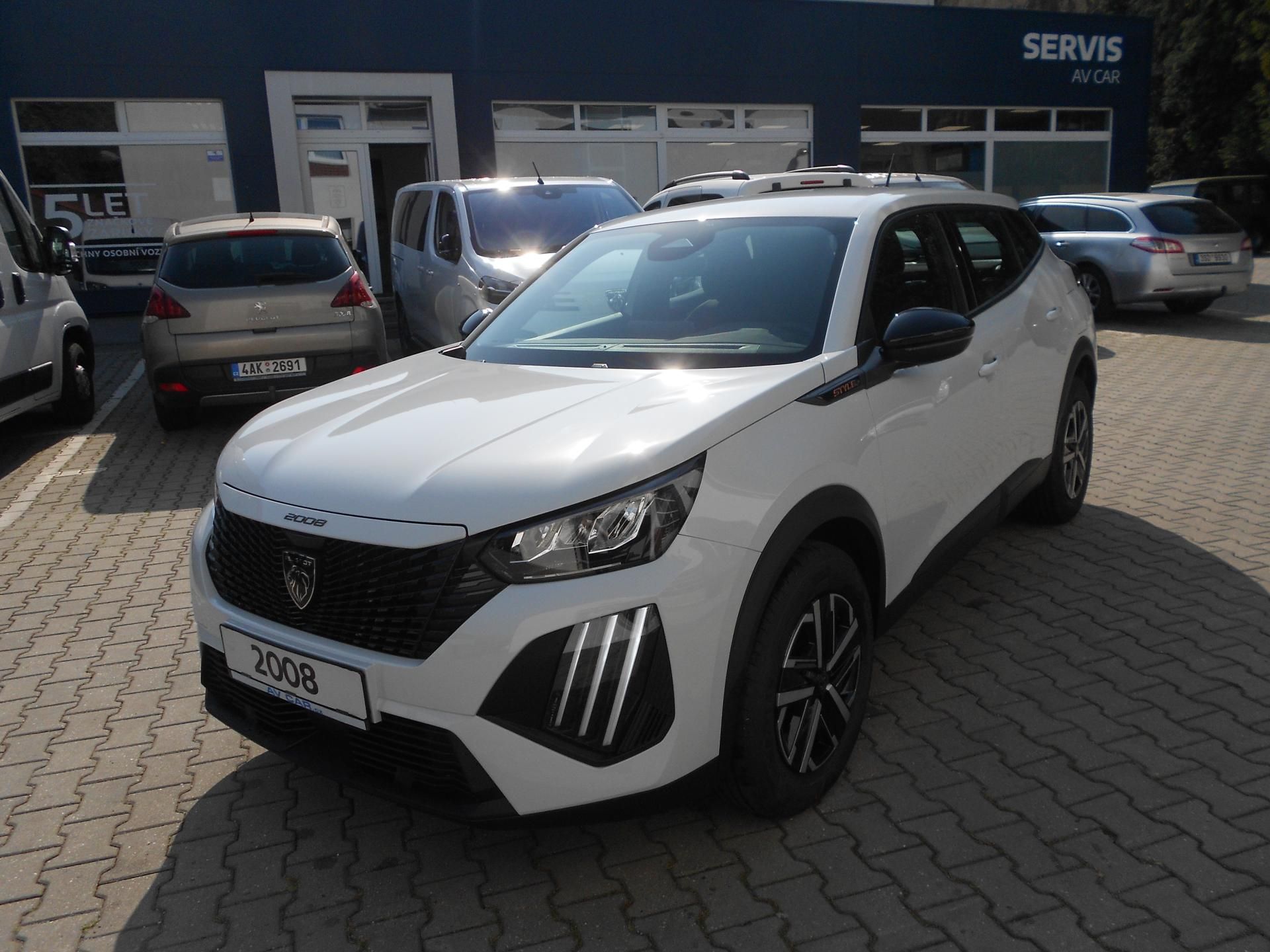 Peugeot 2008, BUSINESS Hybrid 145 e-DCS6 - fotka 2