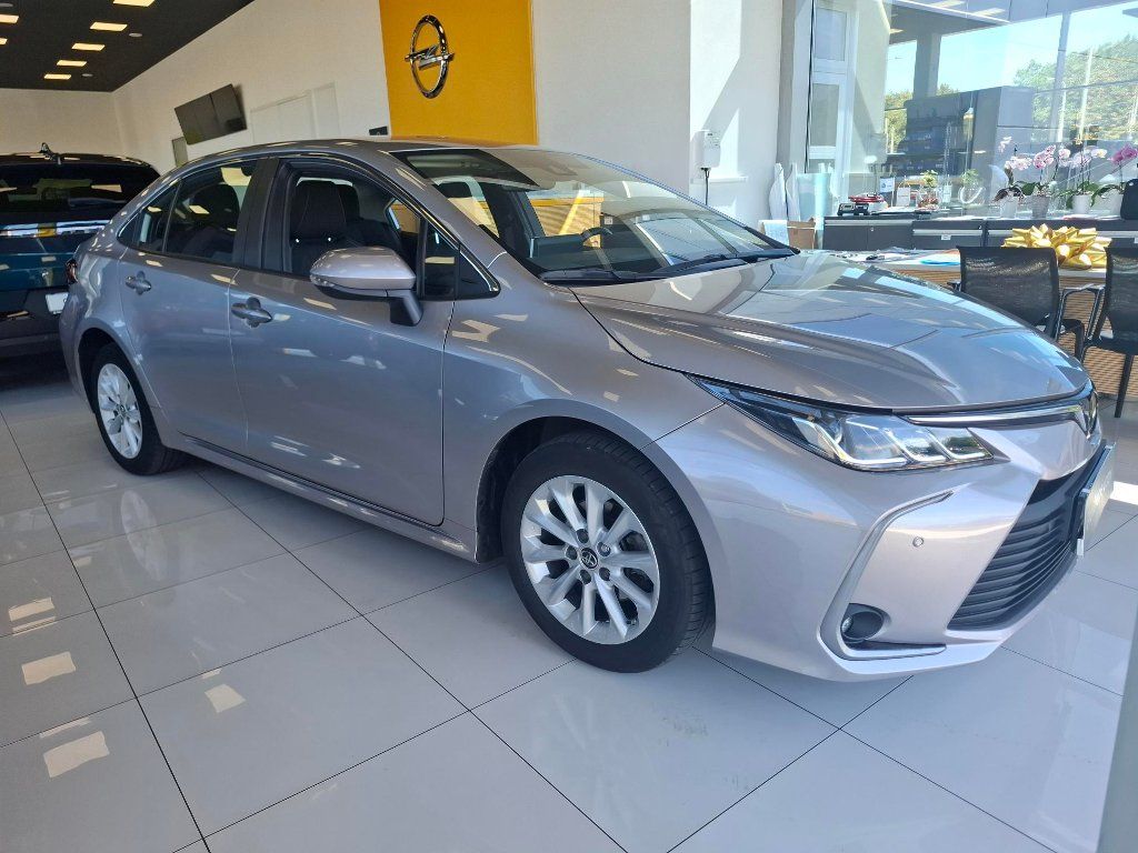 Toyota Corolla, 1.6 VVT-i 97KW 2020 - fotka 2