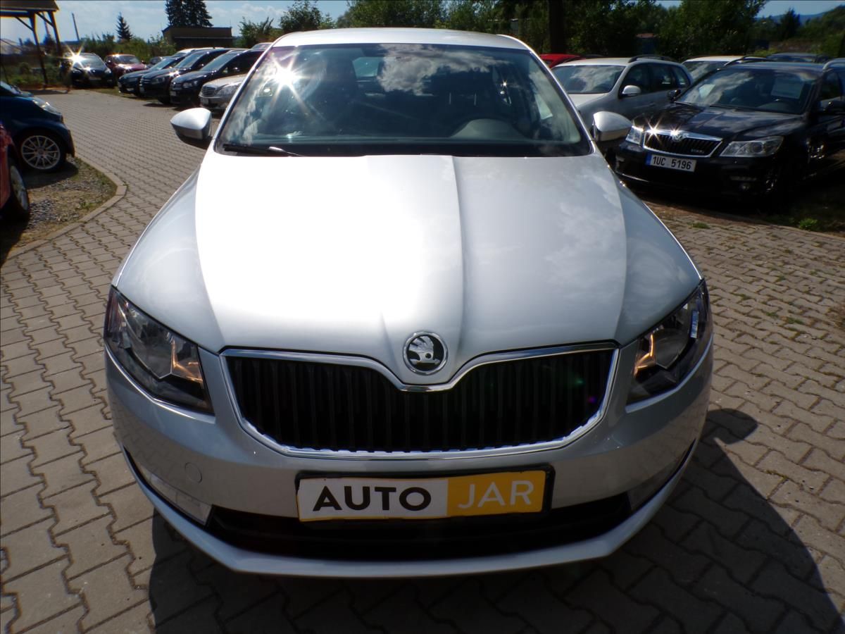 Škoda Octavia, 1,6 TDI  DIGI.KLIMA - fotka 3
