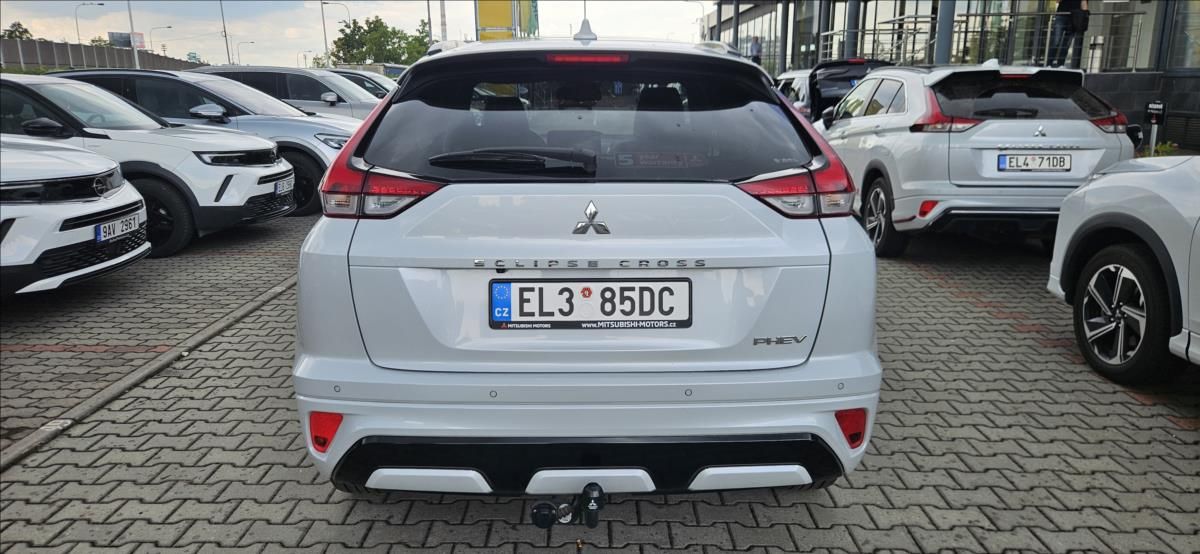 Mitsubishi Eclipse, 2,4 PHEV PLUG-in Hybrid 4x4  I - fotka 5