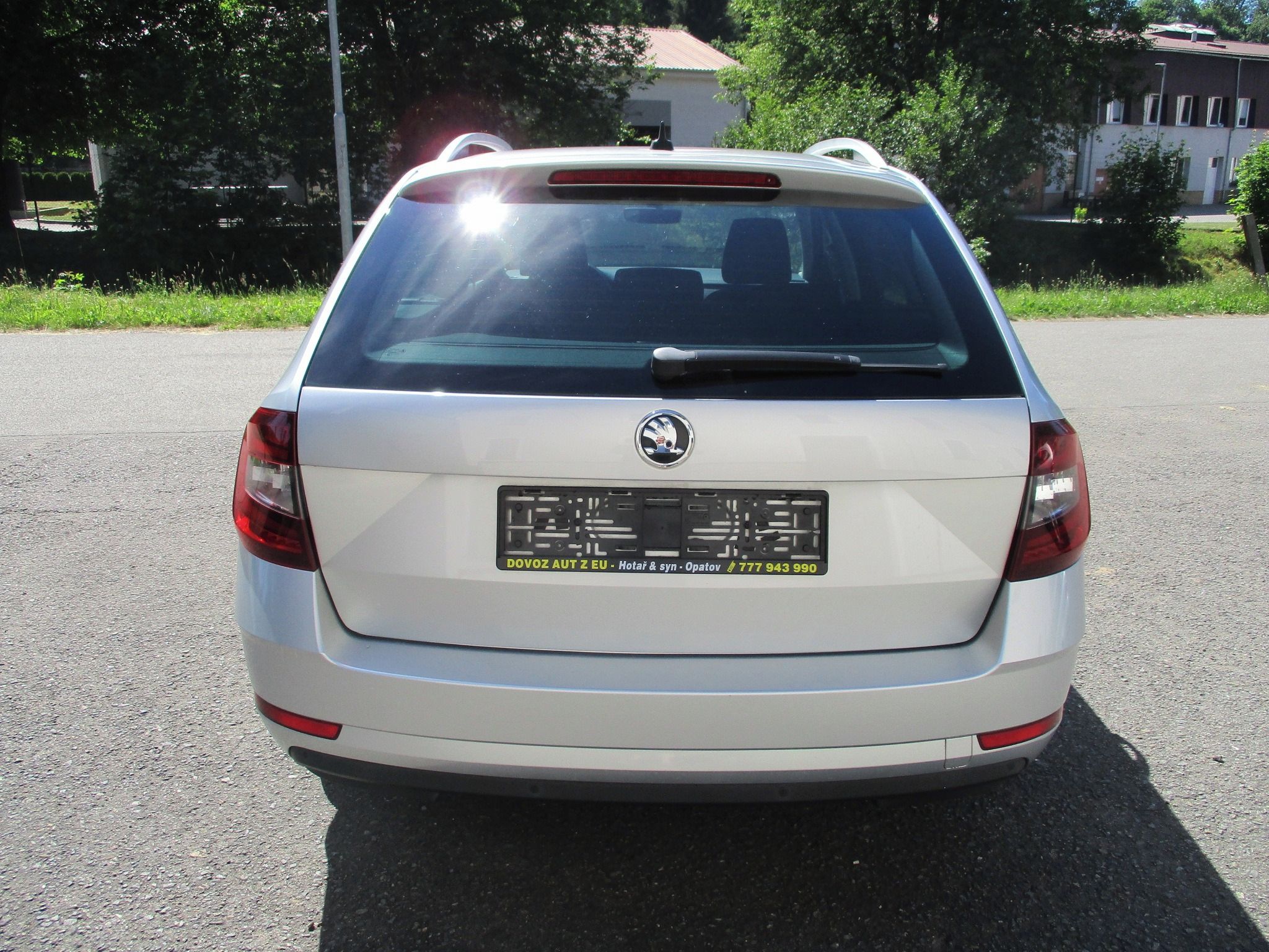 Škoda Octavia, 1.6 TDi - 1. Majitel - fotka 4