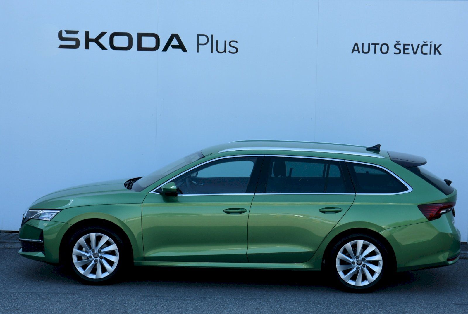 Škoda Octavia, Combi 1.5 TSI 110 kW TOP Selec - fotka 3