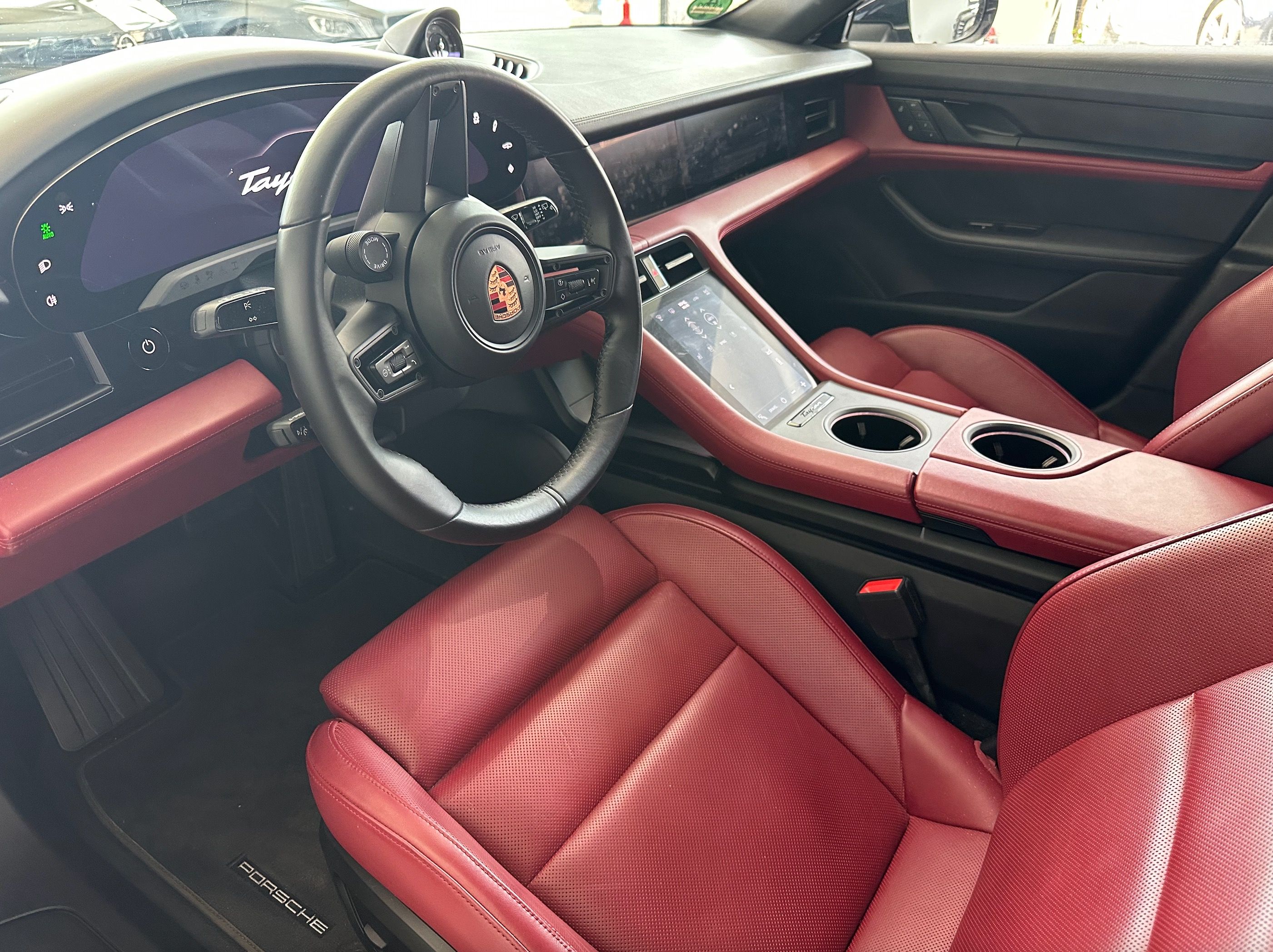 Porsche Taycan, TOP 4 - fotka 6