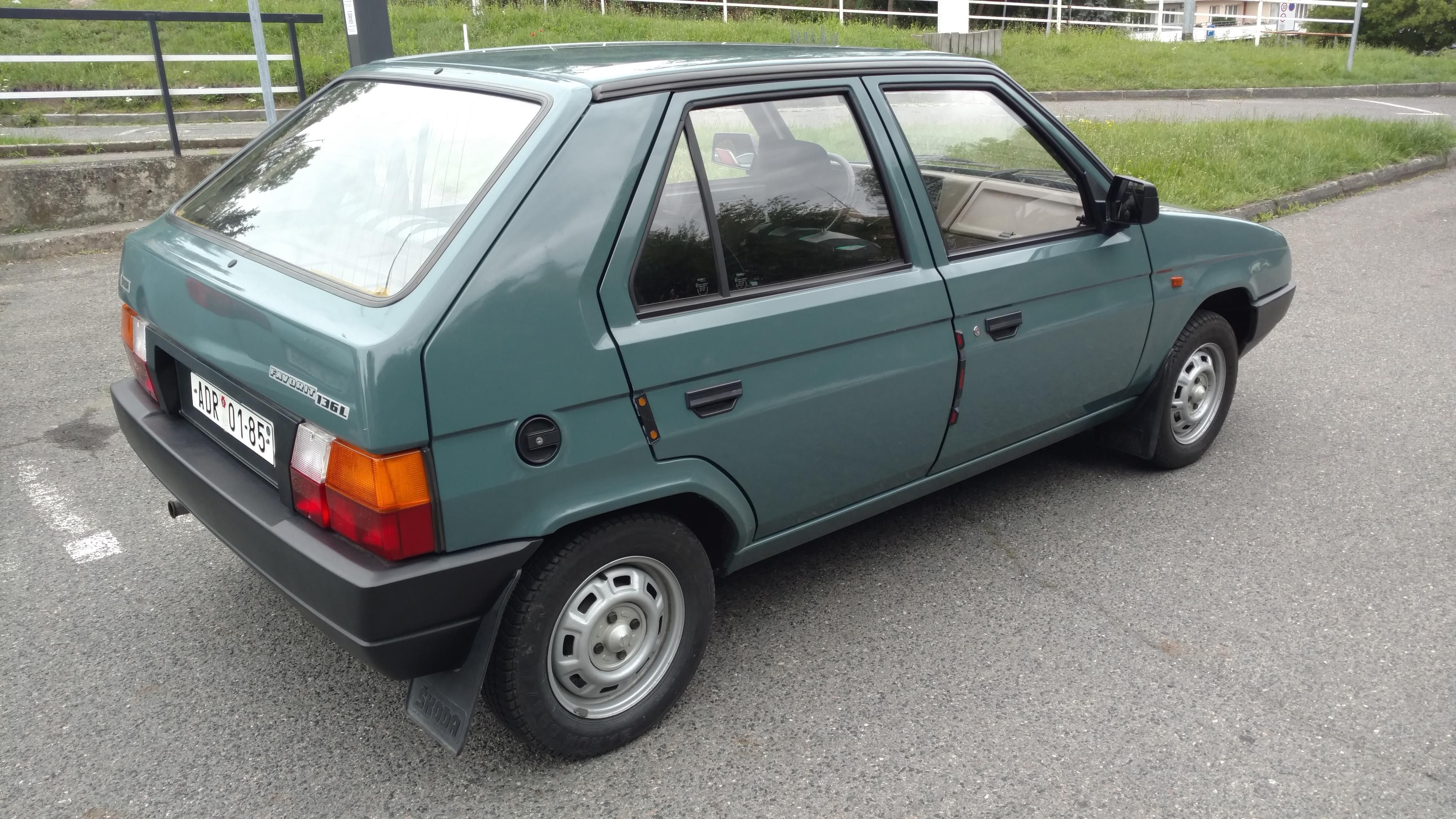Škoda Favorit, 136L - fotka 2