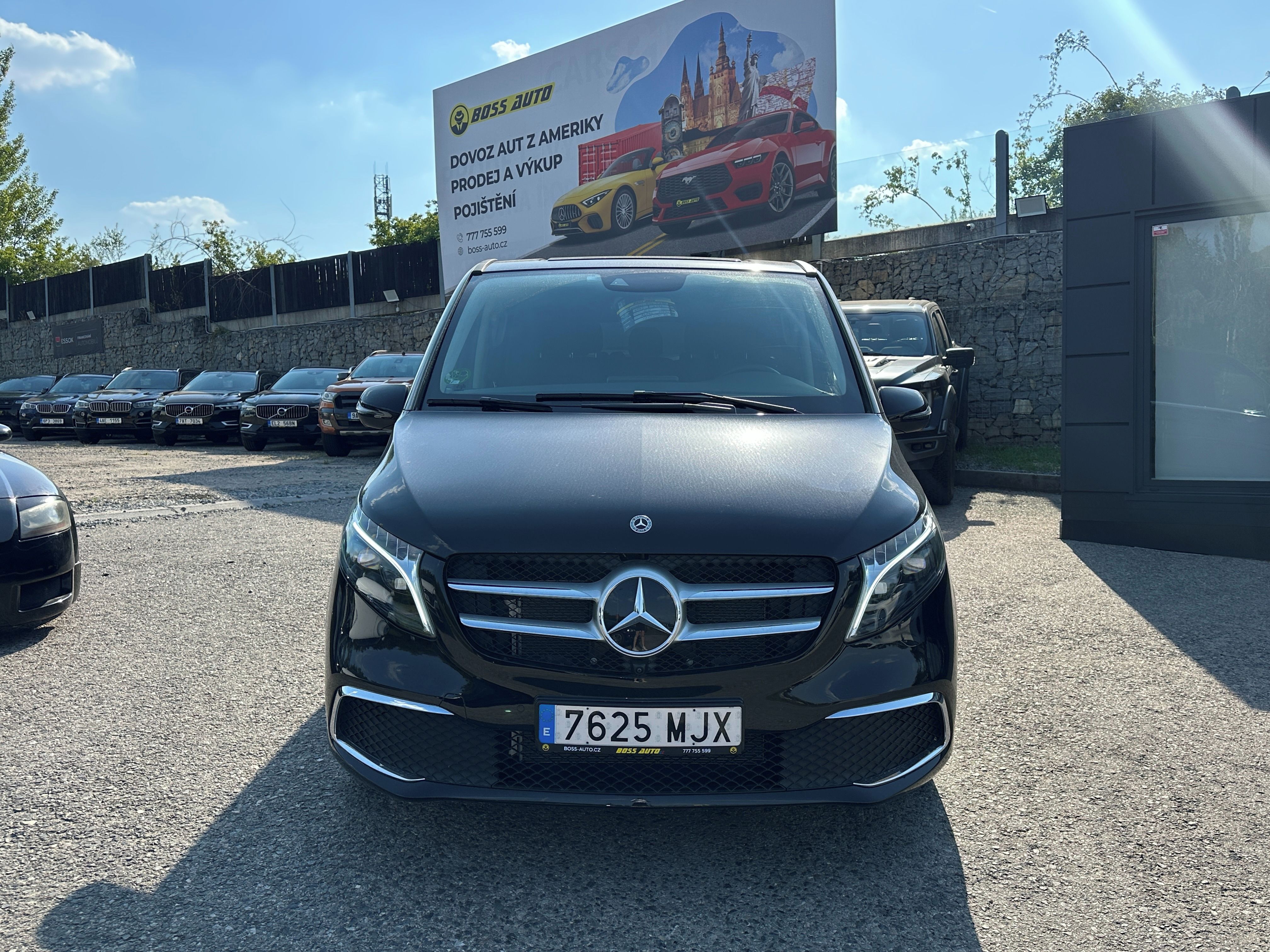 Mercedes-Benz Třídy V, Mercedes-Benz V 250 2023 - fotka 3