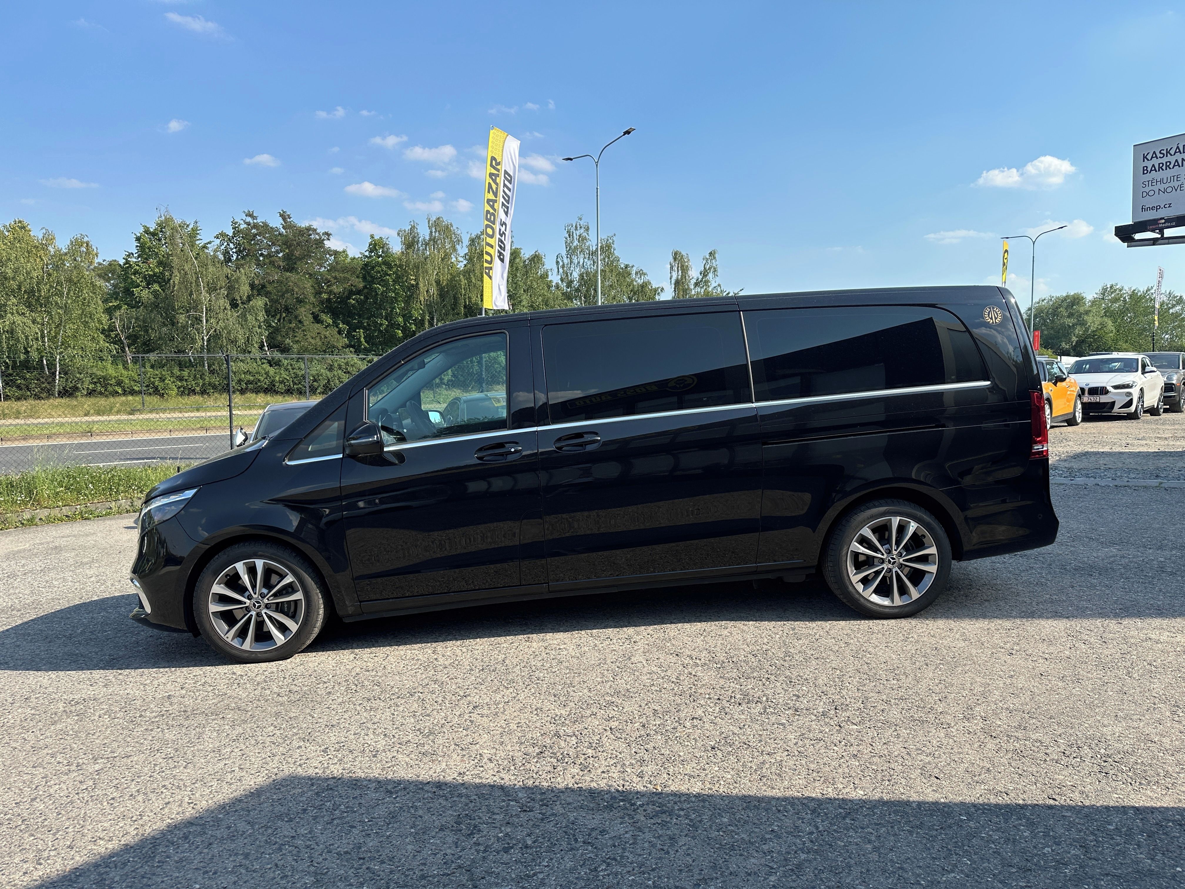 Mercedes-Benz Třídy V, Mercedes-Benz V 250 2023 - fotka 5