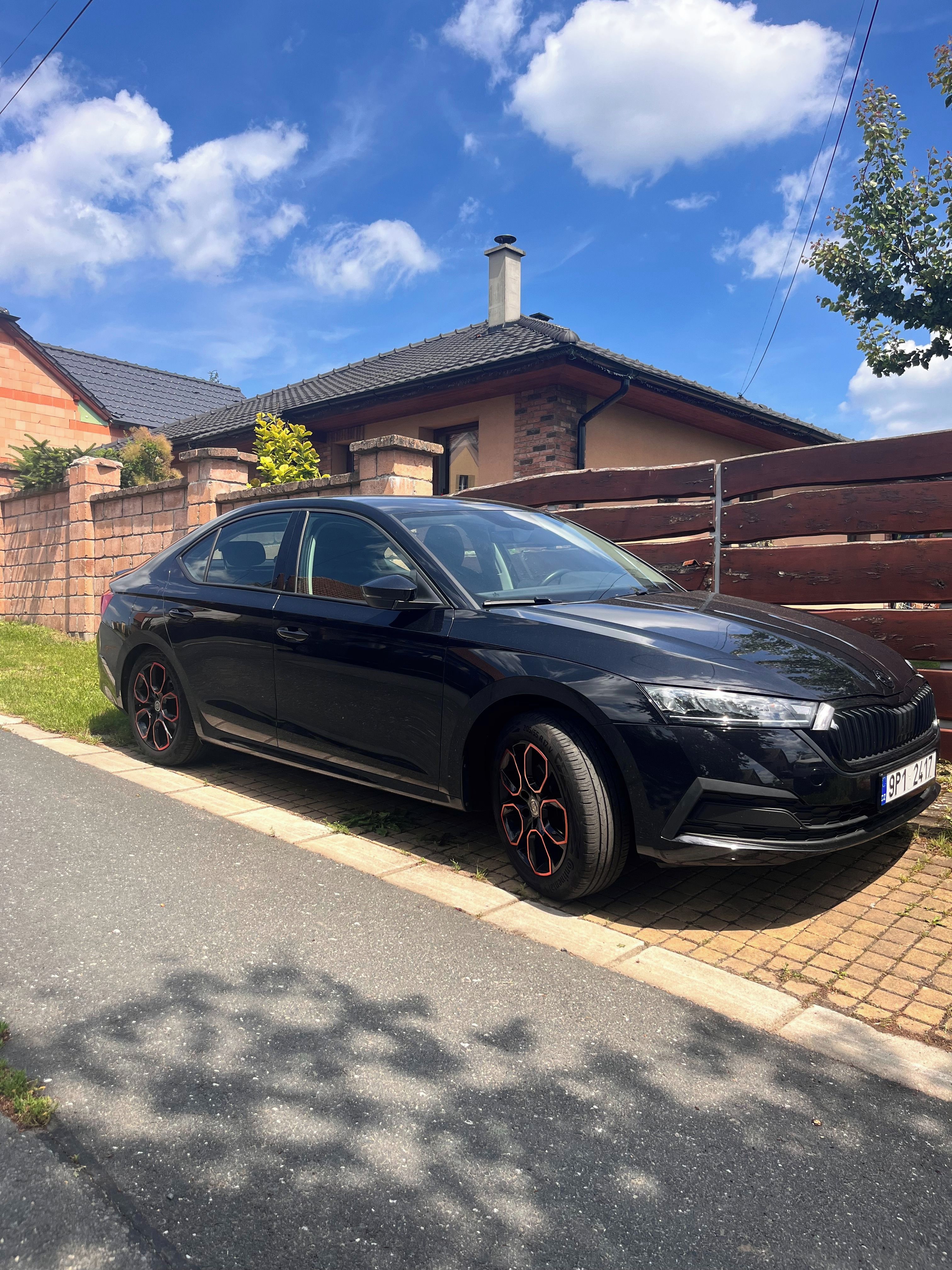 Škoda Octavia, 1.5 TSI 110kW RS Design ZÁRUKA