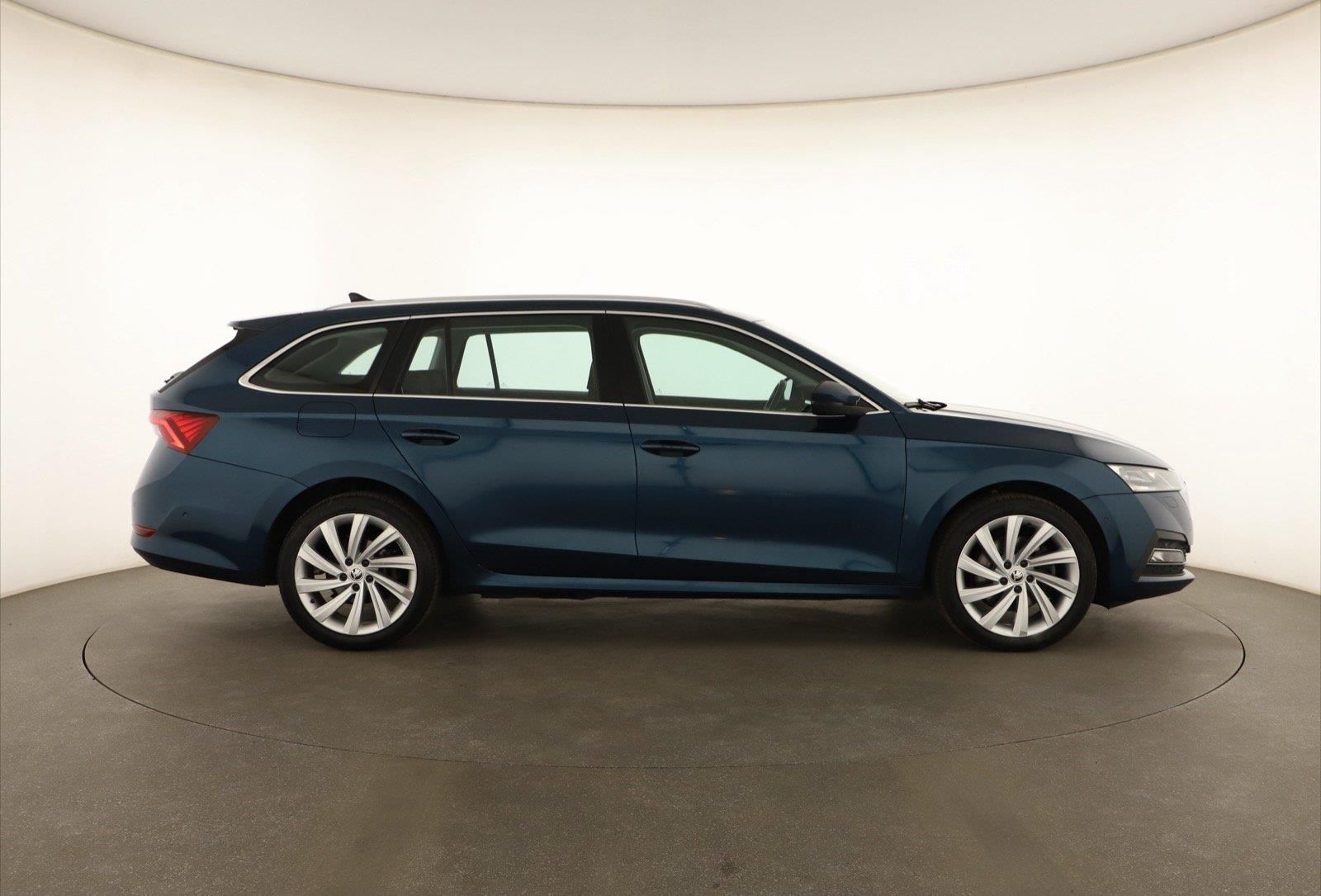 Škoda Octavia, 1.4 TSI iV, Style, Automat, ČR - fotka 6