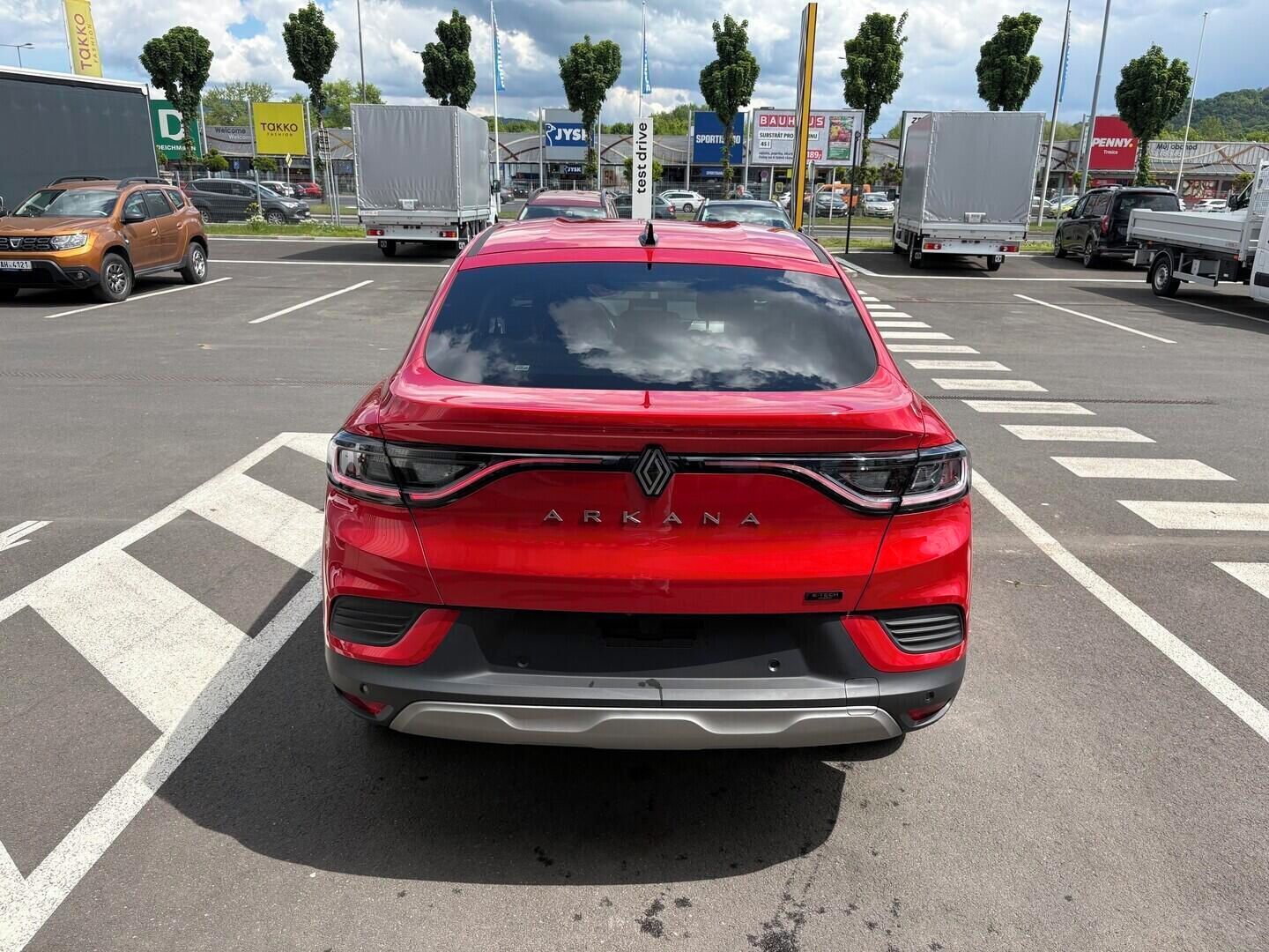 Renault Arkana, Techno E-Tech 145 1.6 105 kW - fotka 5