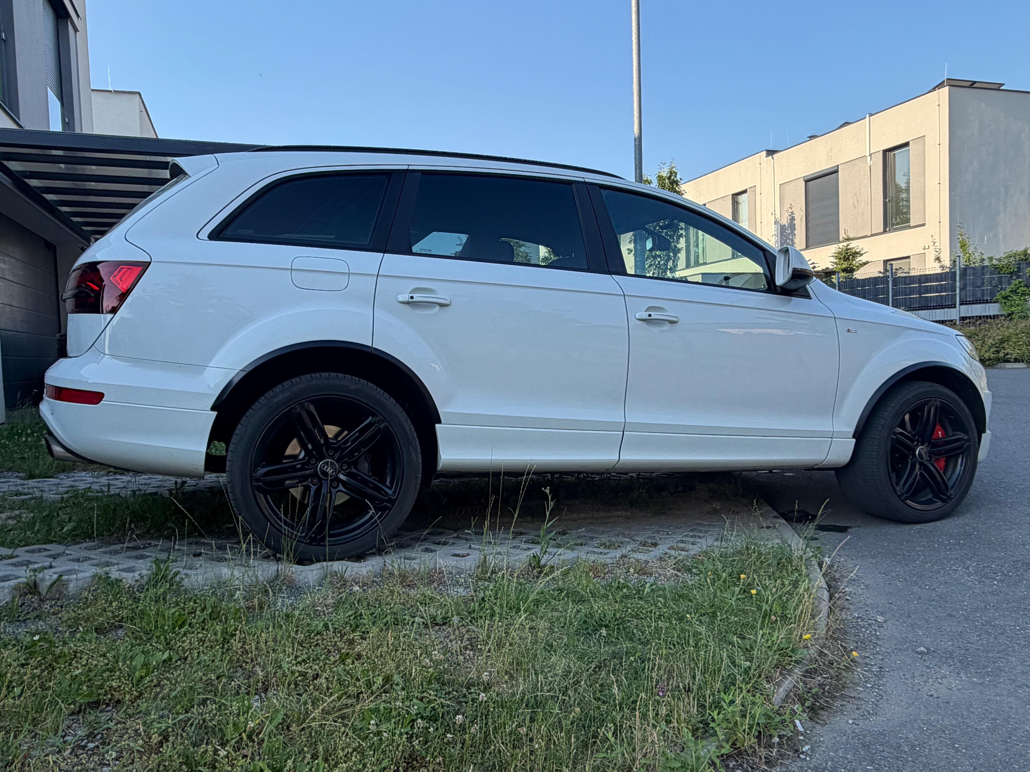 Audi Q7, 3.0 tdi 180kw - fotka 6