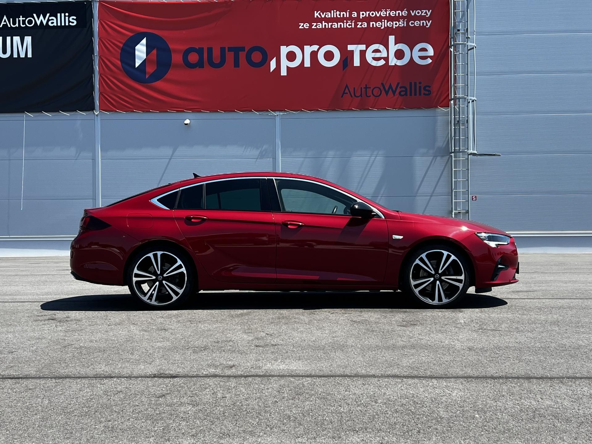 Opel Insignia, 2.0T 147kW Aut.ULTIMATE DPH TZ - fotka 3