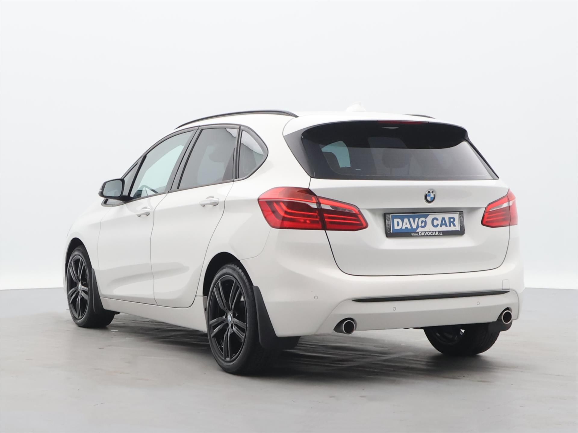 BMW Řada 2, 1,5 218d 85kW Sport line Aut. - fotka 5