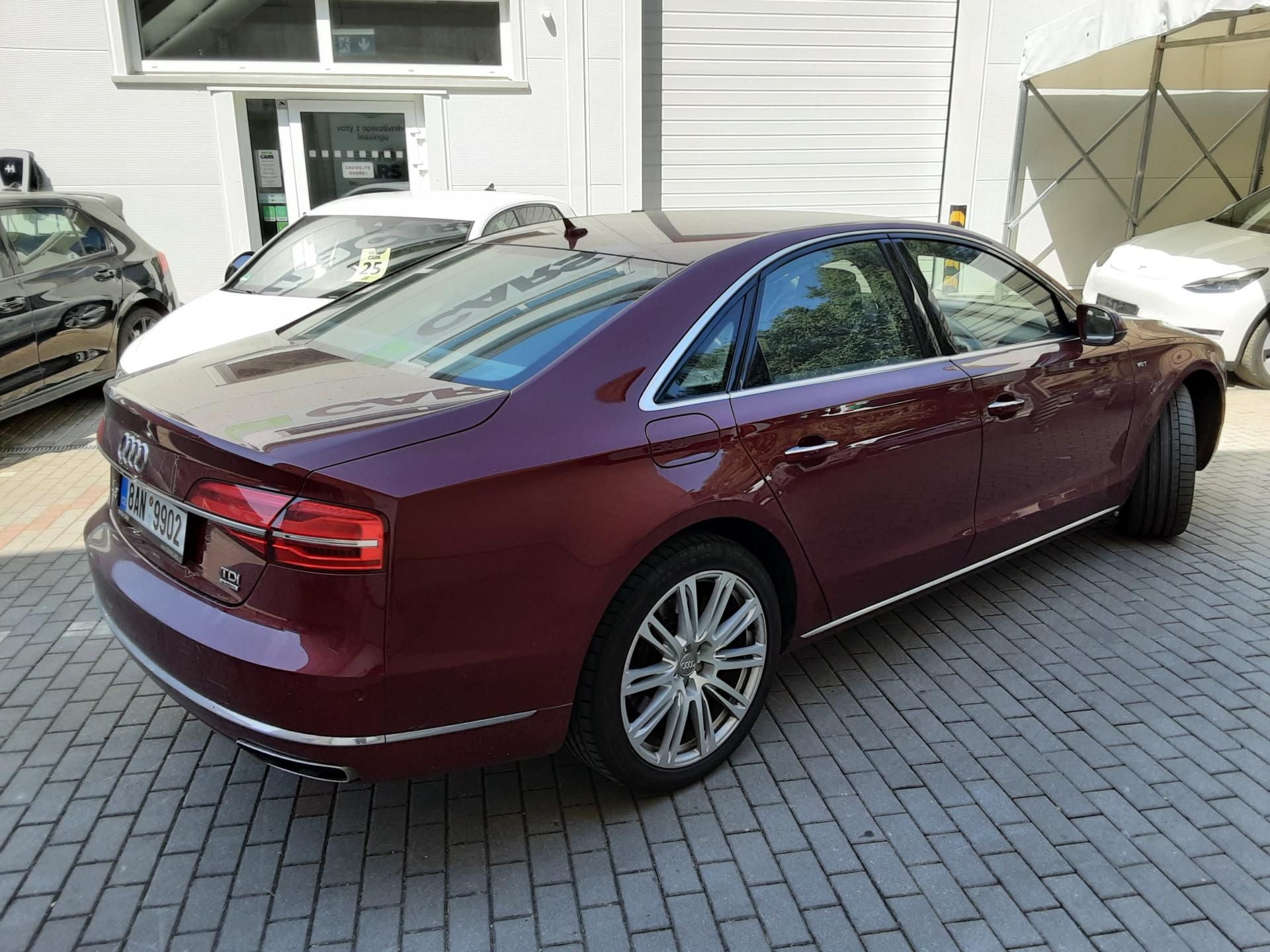Audi A8, 4.2 V8 TDI 283 kW quattro - fotka 2