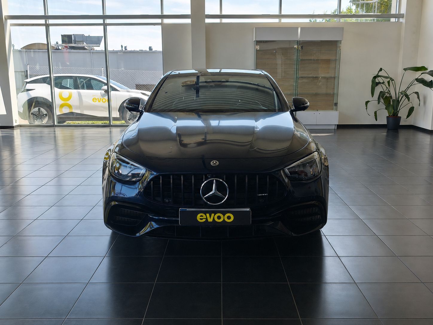 Mercedes-Benz Třídy E, 4MATIC PERFORMENS - fotka 2