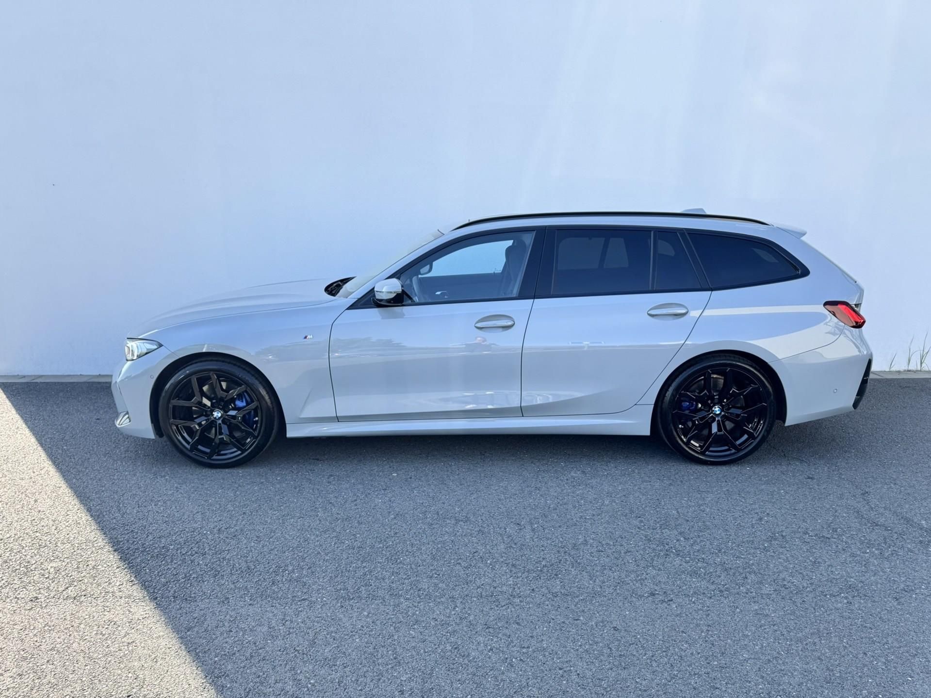 BMW Řada 3, 320D xDrive Tažné Panorama - fotka 3