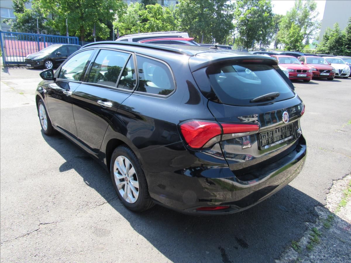 Fiat Tipo, 1,6 MultiJet Automat - fotka 4