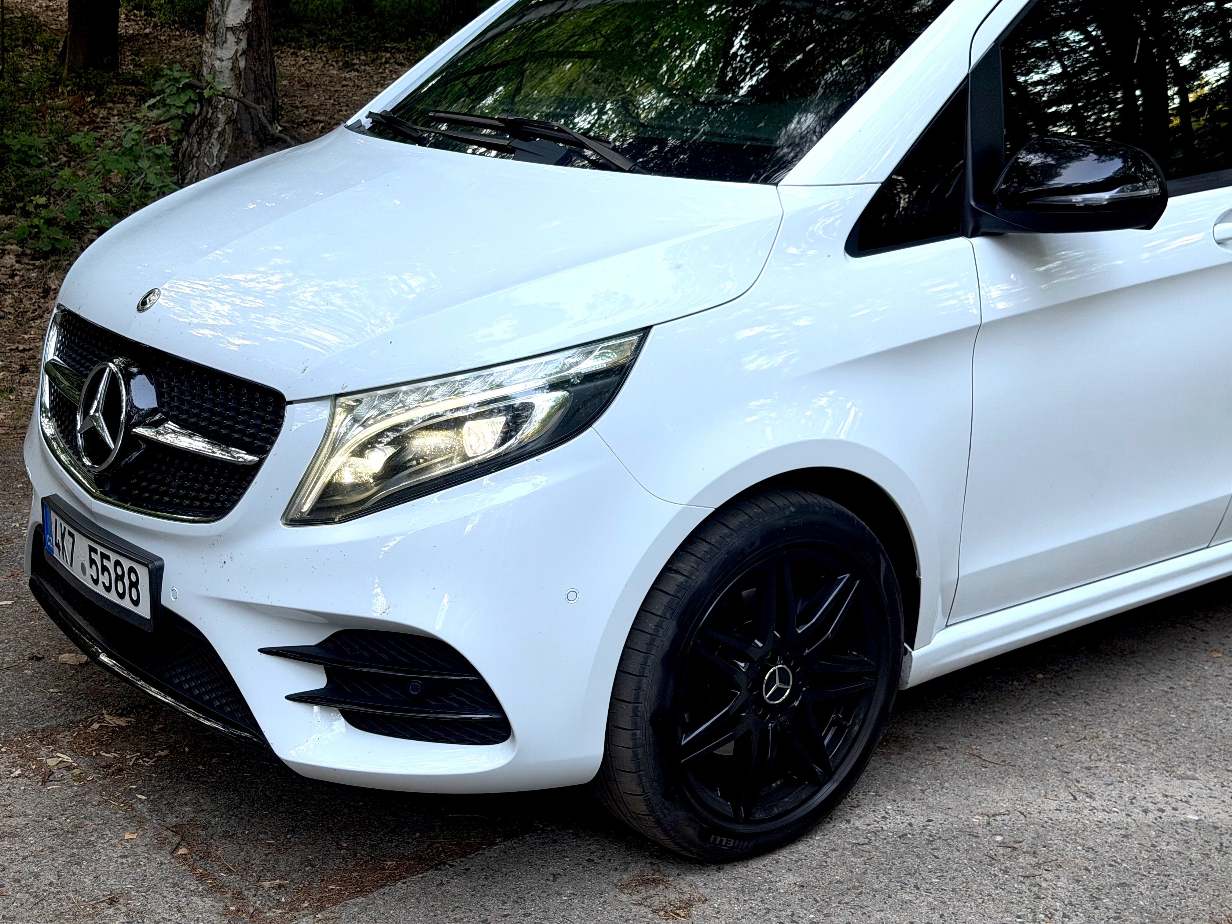 Mercedes-Benz Třídy V, V300d 4x4 174kW CZ AMG 6 míst - fotka 6