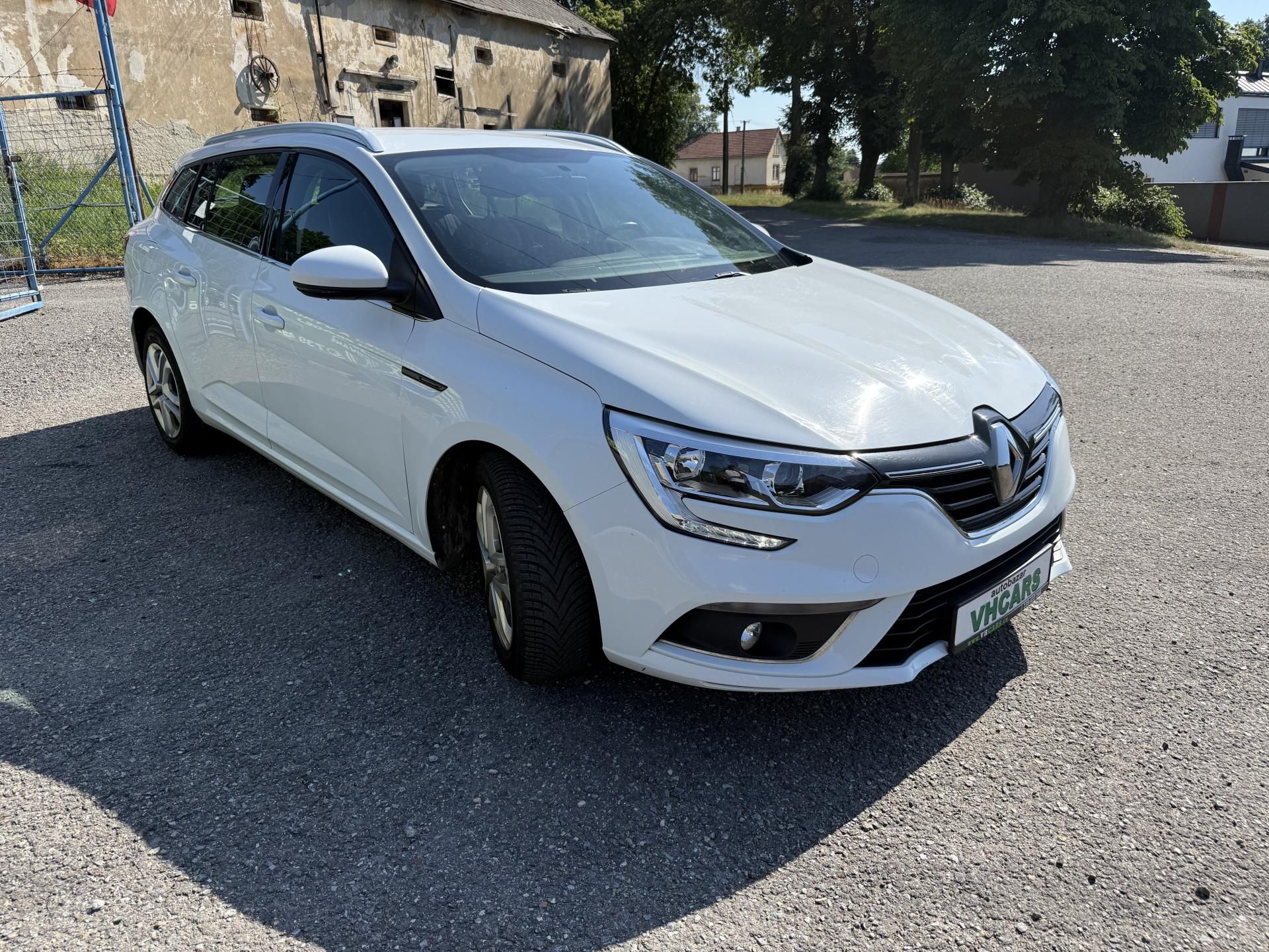 Renault Mégane, 1,6i 1.Majite CZ Serviska - fotka 3