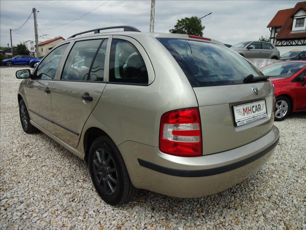 Škoda Fabia, I 1,2i 47kW Combi - fotka 4