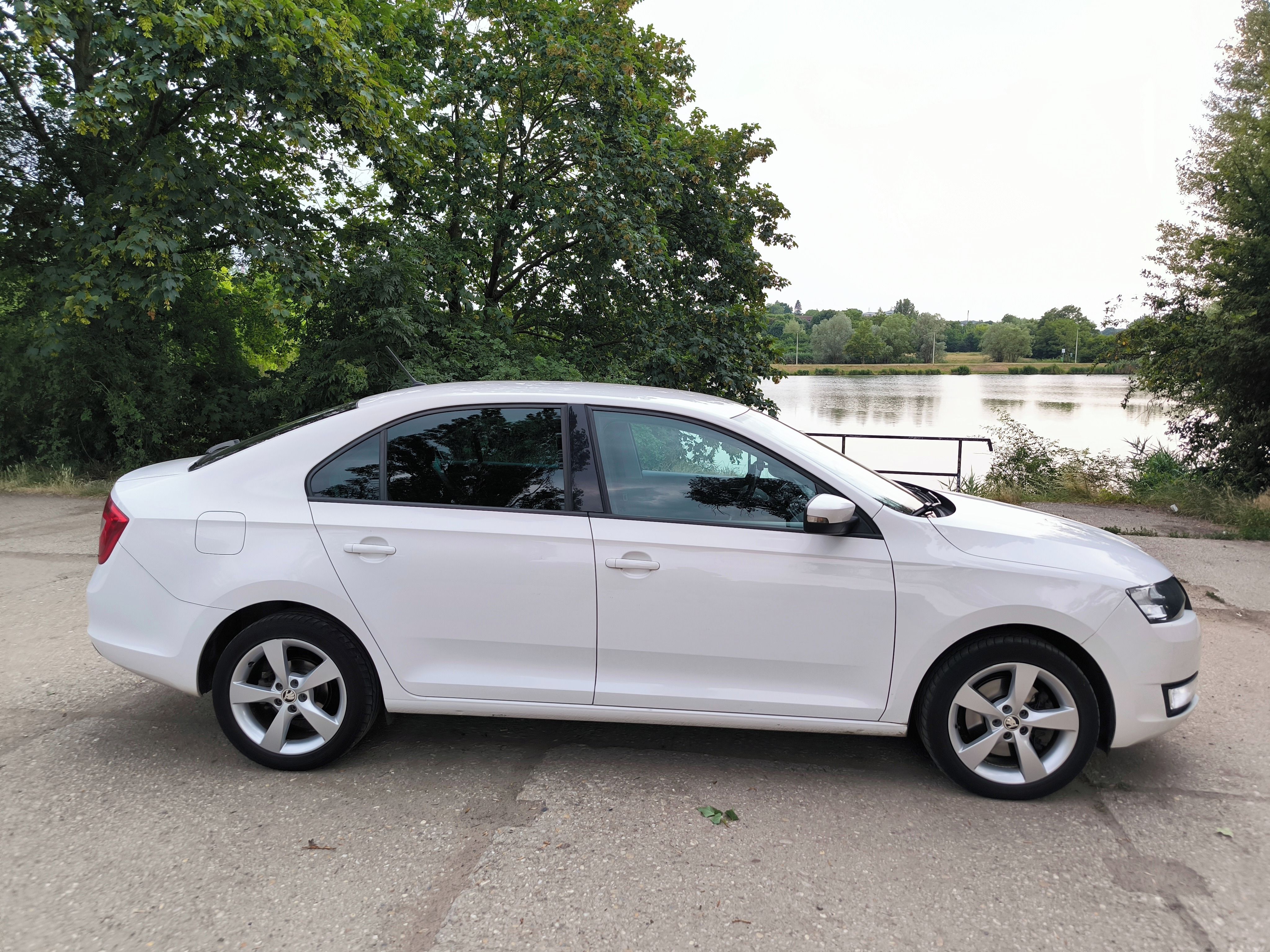 Škoda Rapid, 1.2TSi alu,digi-klima výhřev.s - fotka 5