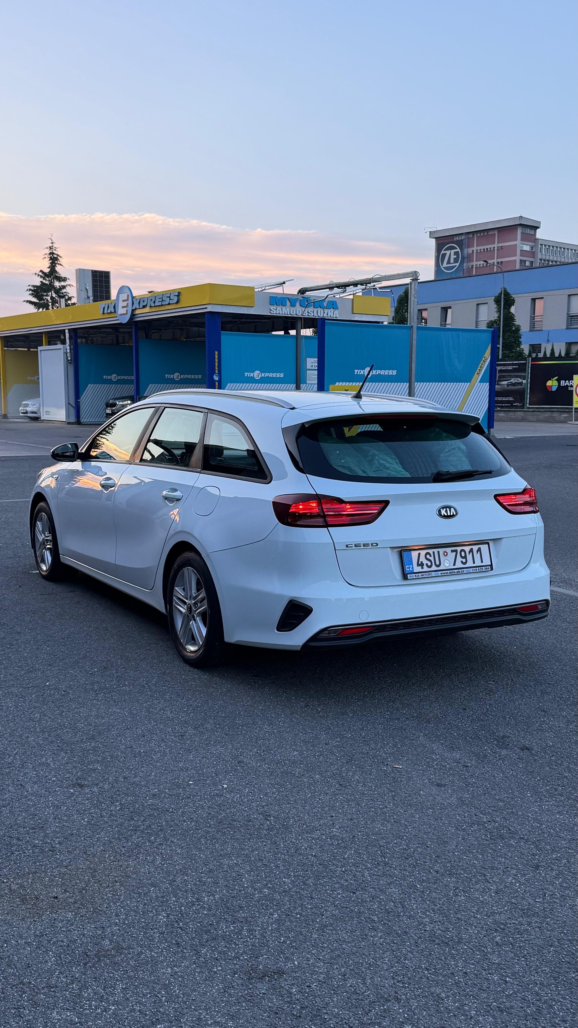 Kia Cee´d - fotka 4