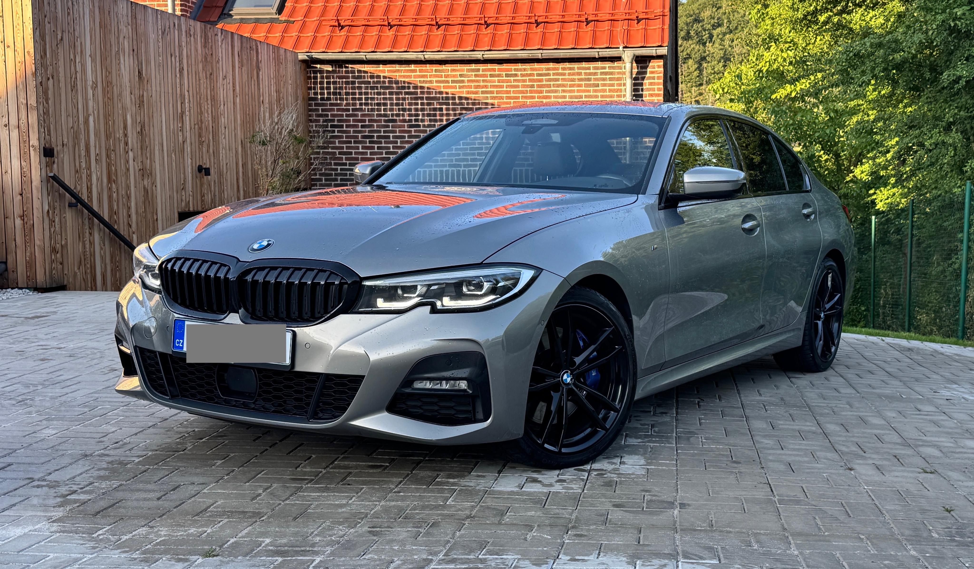 BMW Řada 3, 320d xDrive M Paket BMW servis - fotka 3