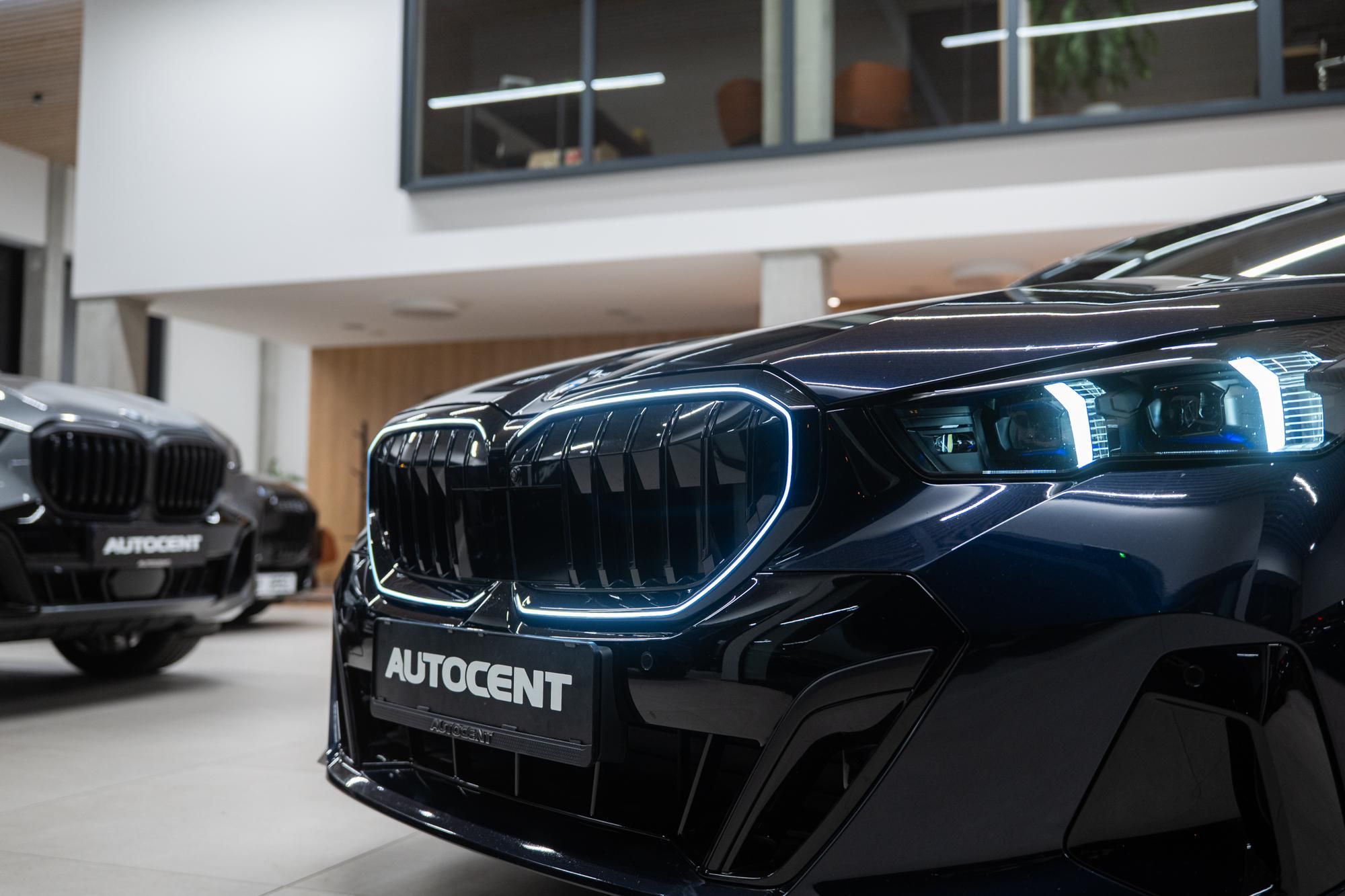 BMW Řada 5, 540xd M-SPORT NEZÁVISLÉ PANO - fotka 5