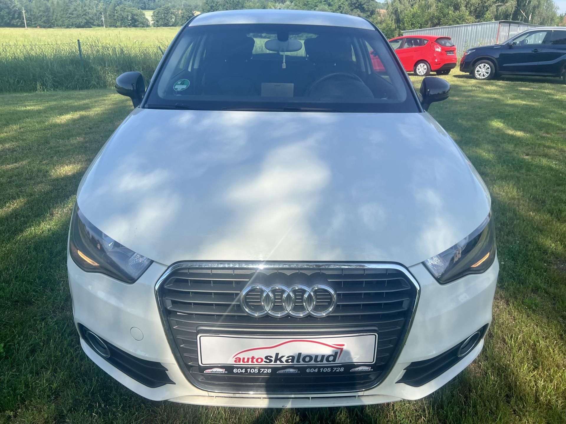 Audi A1, 1.2TFSI 63KW,KůŽE,NAVI,2xALU - fotka 2