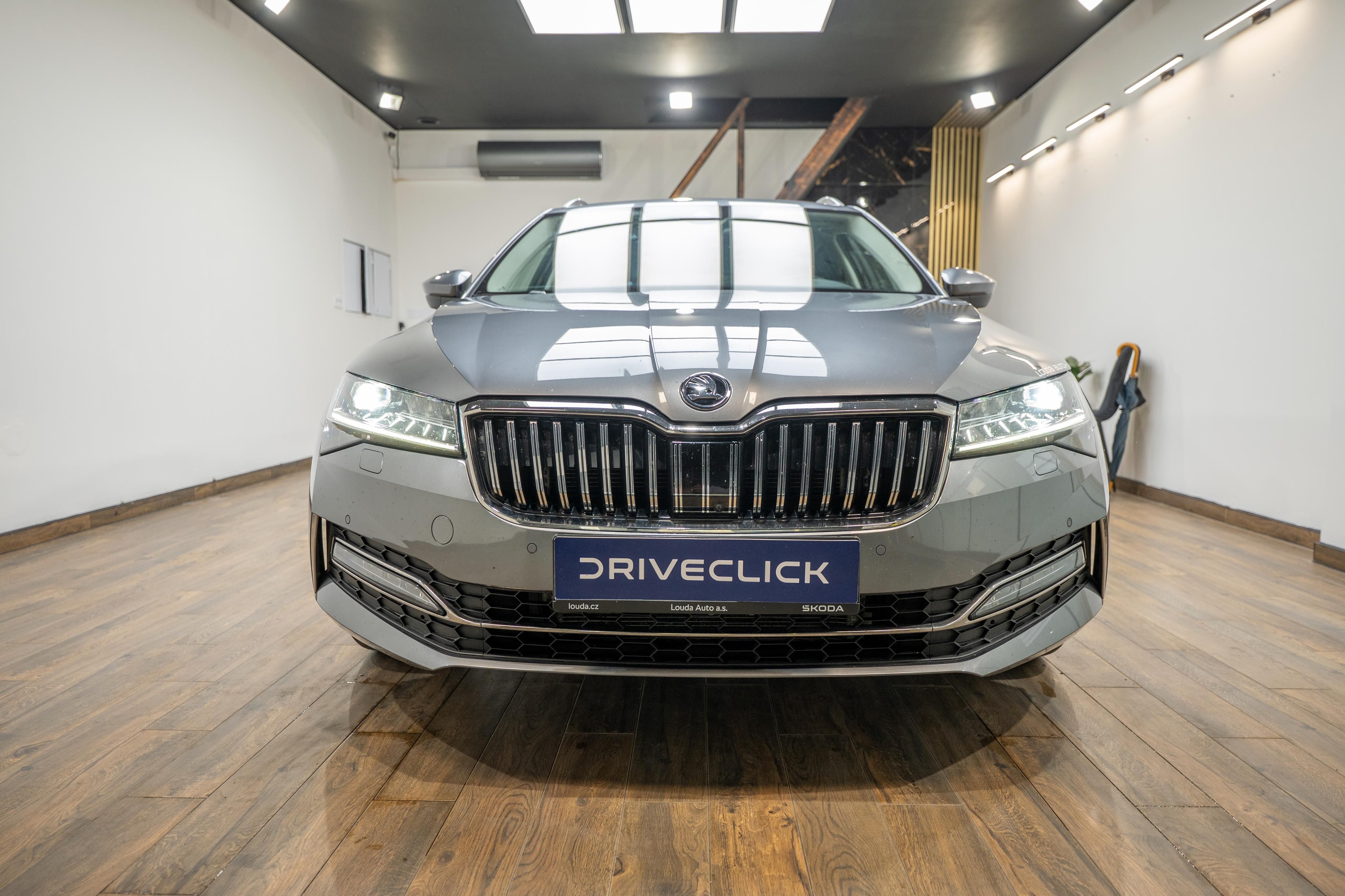 Škoda Superb, 2.0 TDI 147 kW 4x4 L&K - fotka 2
