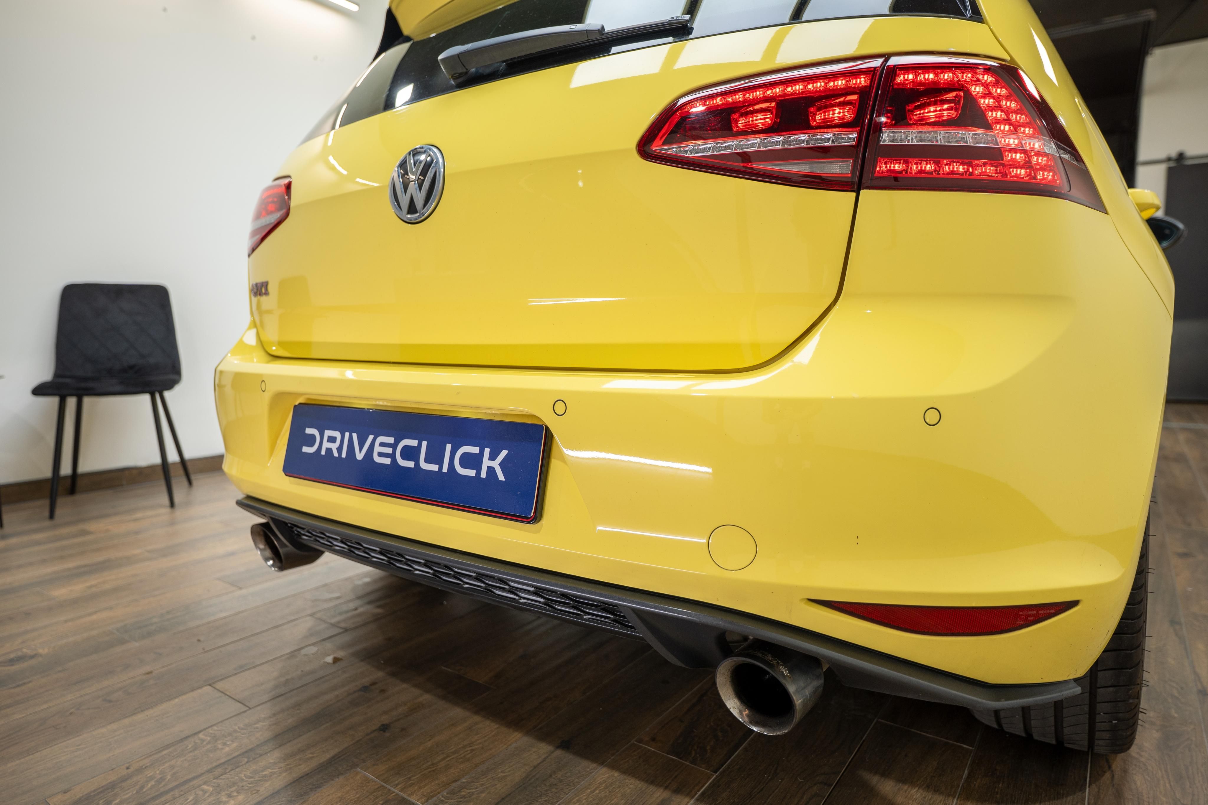 Volkswagen Golf, GTI Performance 2.0 169 kW - fotka 5