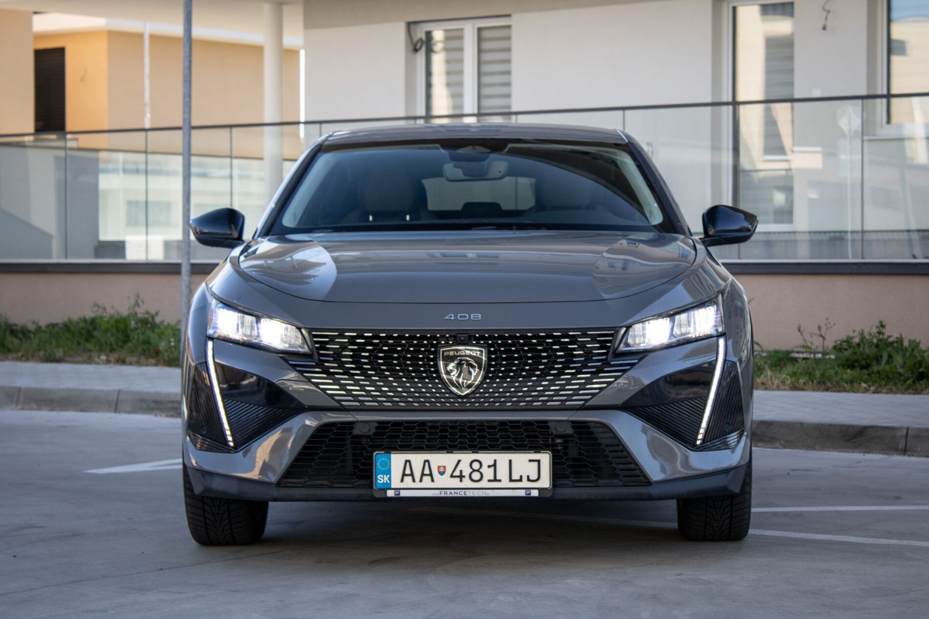 Peugeot 408 - fotka 2