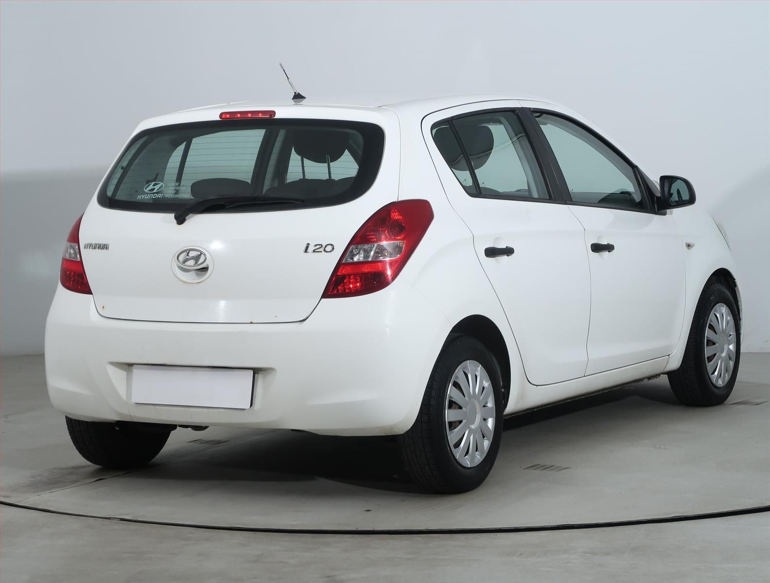 Hyundai i20, 1.2, po STK, levný provoz - fotka 5