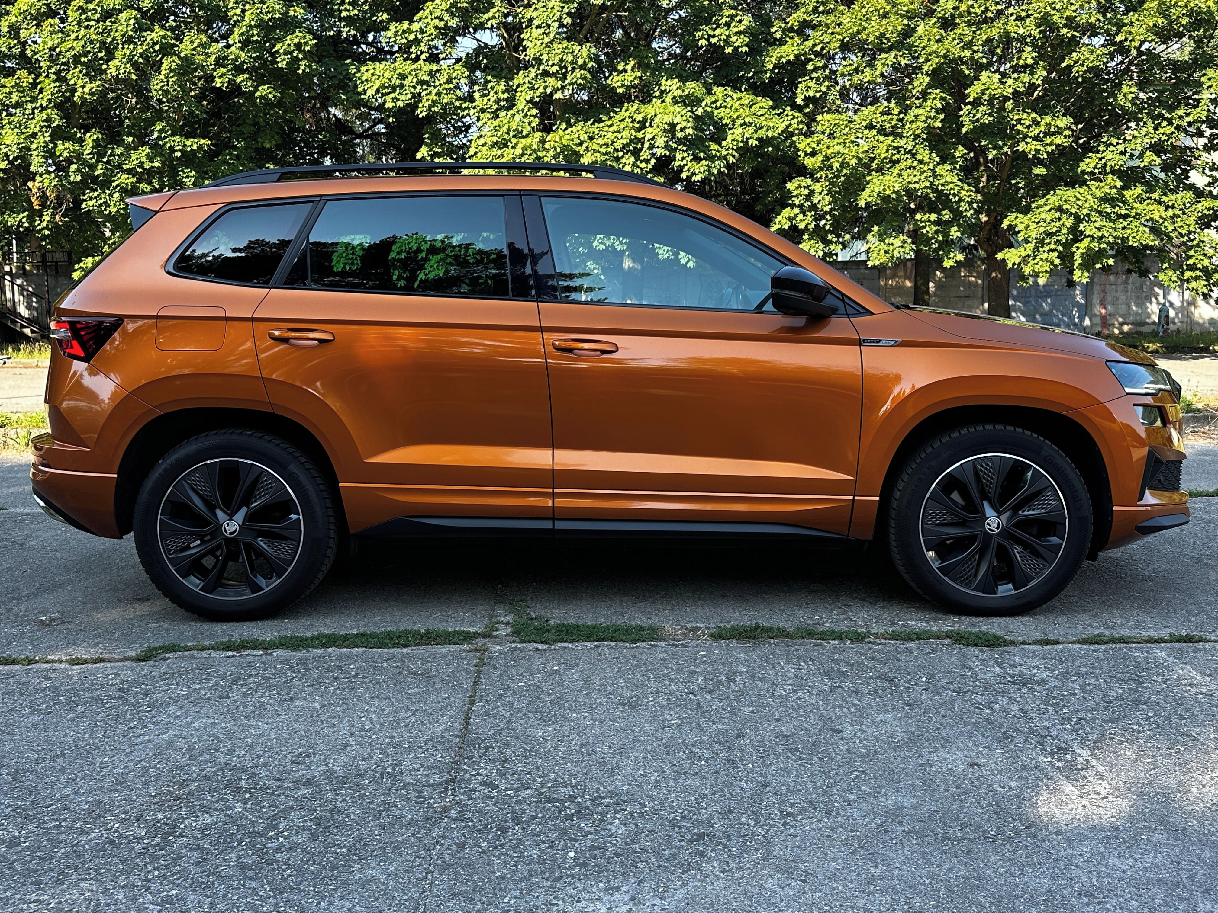 Škoda Karoq, 2.0TSI SportLine DSG 4x4 ČR! - fotka 5