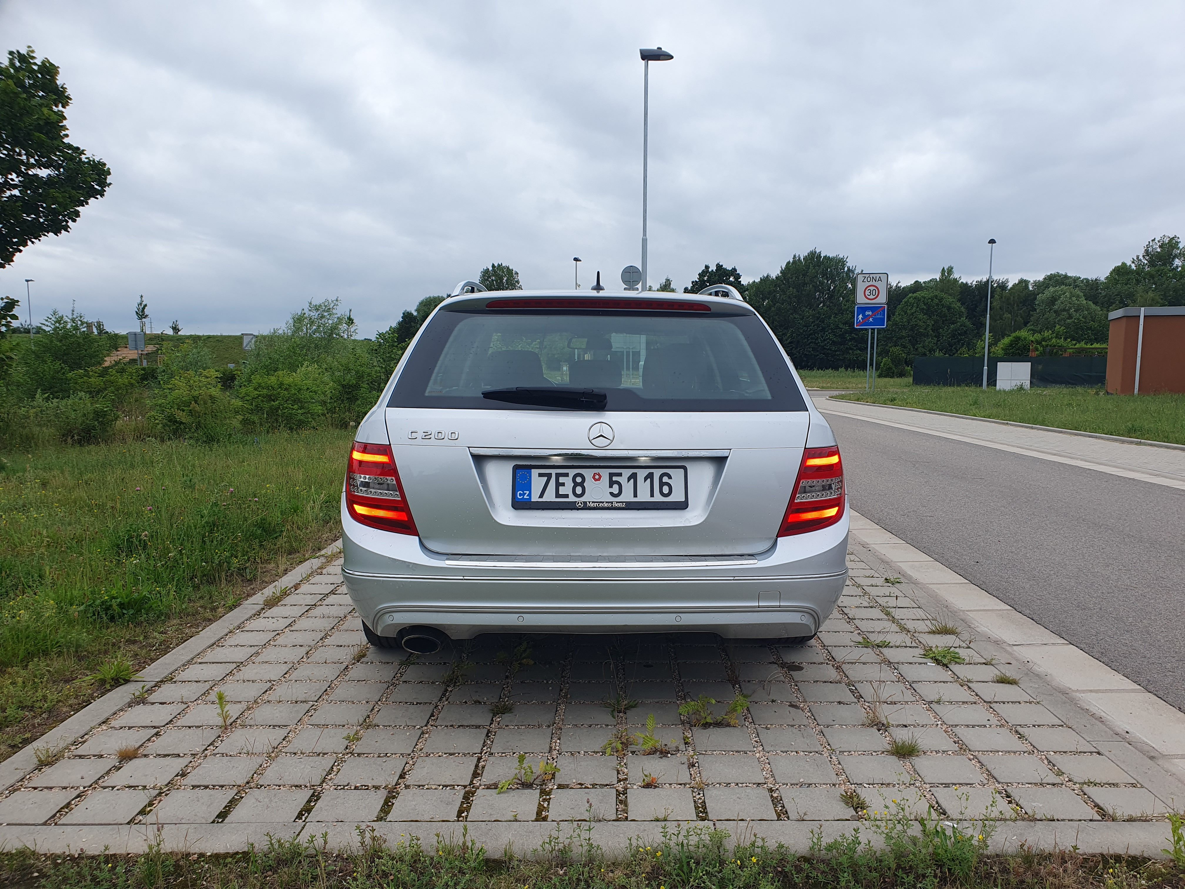 Mercedes-Benz Třídy C, 200 CGI - fotka 6