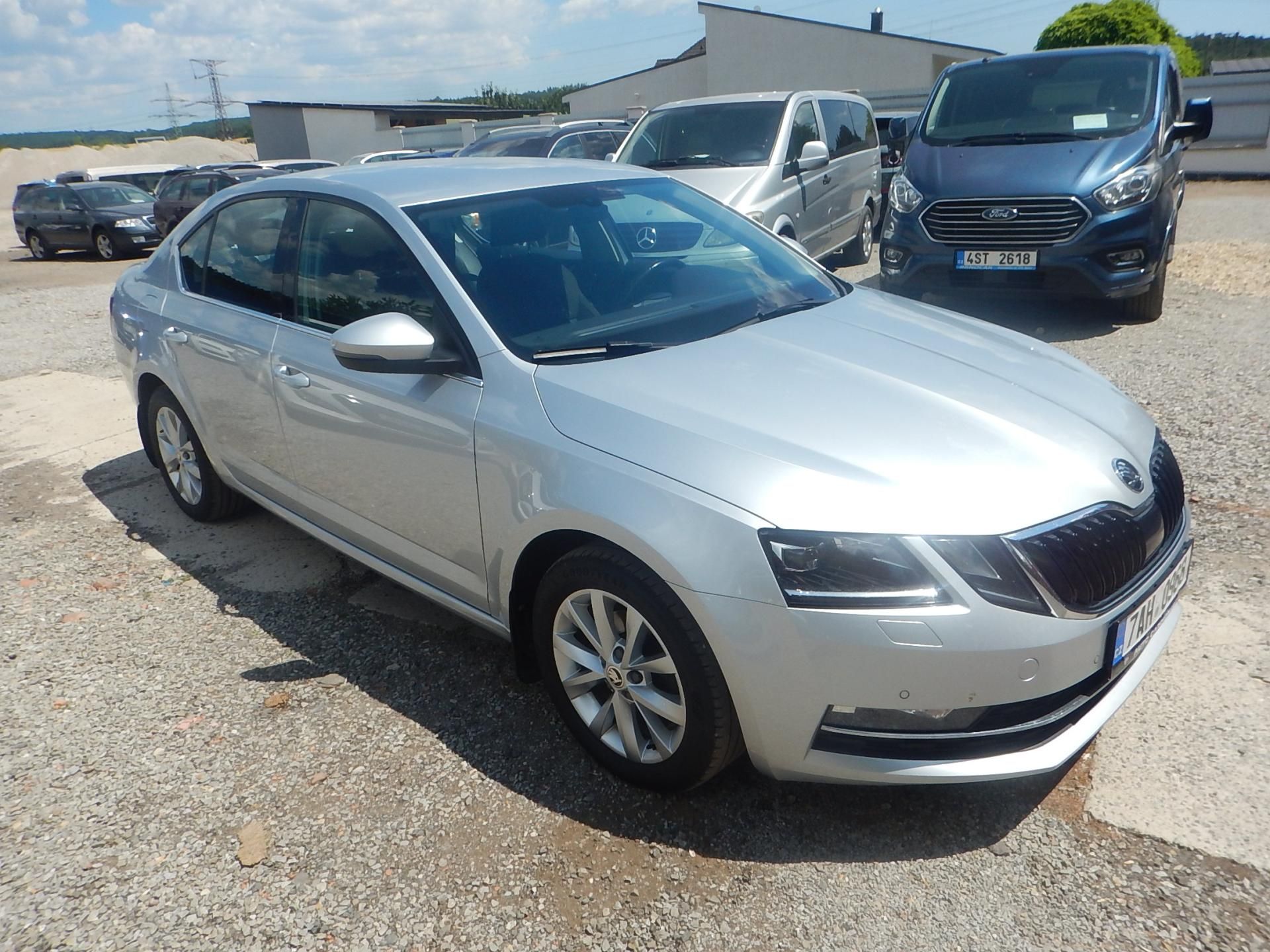 Škoda Octavia, 1.6 TDI 85 KW DSG - fotka 4